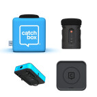 Catchbox Plus med 1 publikmikrofon, 1 presentatörsmikrofon och trådlös laddare, blå