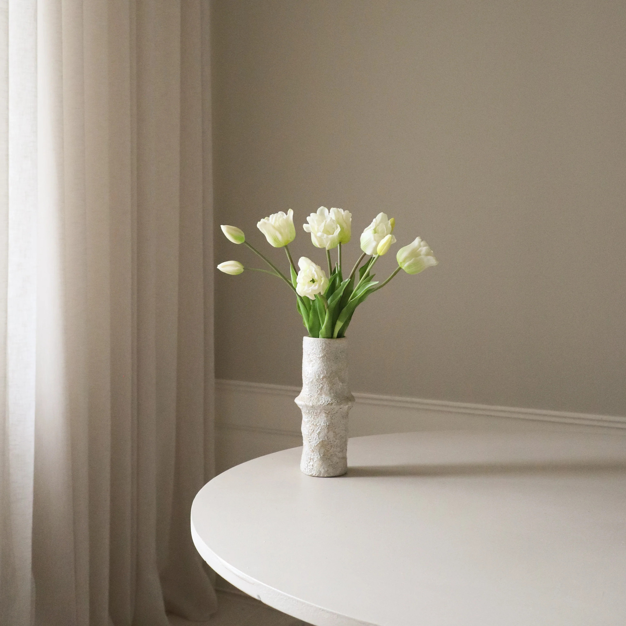 Botané White Triumph Tulip Bouquet Kunstblumenstrauß Botane-White-Triumph-Tulip-Bouquet-Kunstblumenstrauss