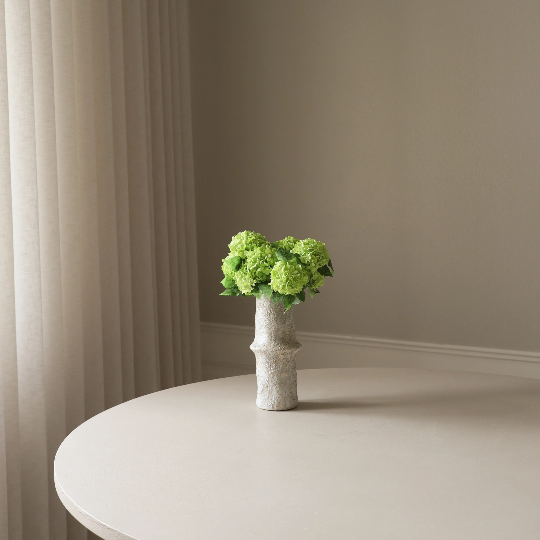 Botané Green Mini Snowball Hydrangea Bouquet Kunstblumenstrauß Botane-Green-Mini-Snowball-Hydrangea-Bouquet-Kunstblumenstrauss