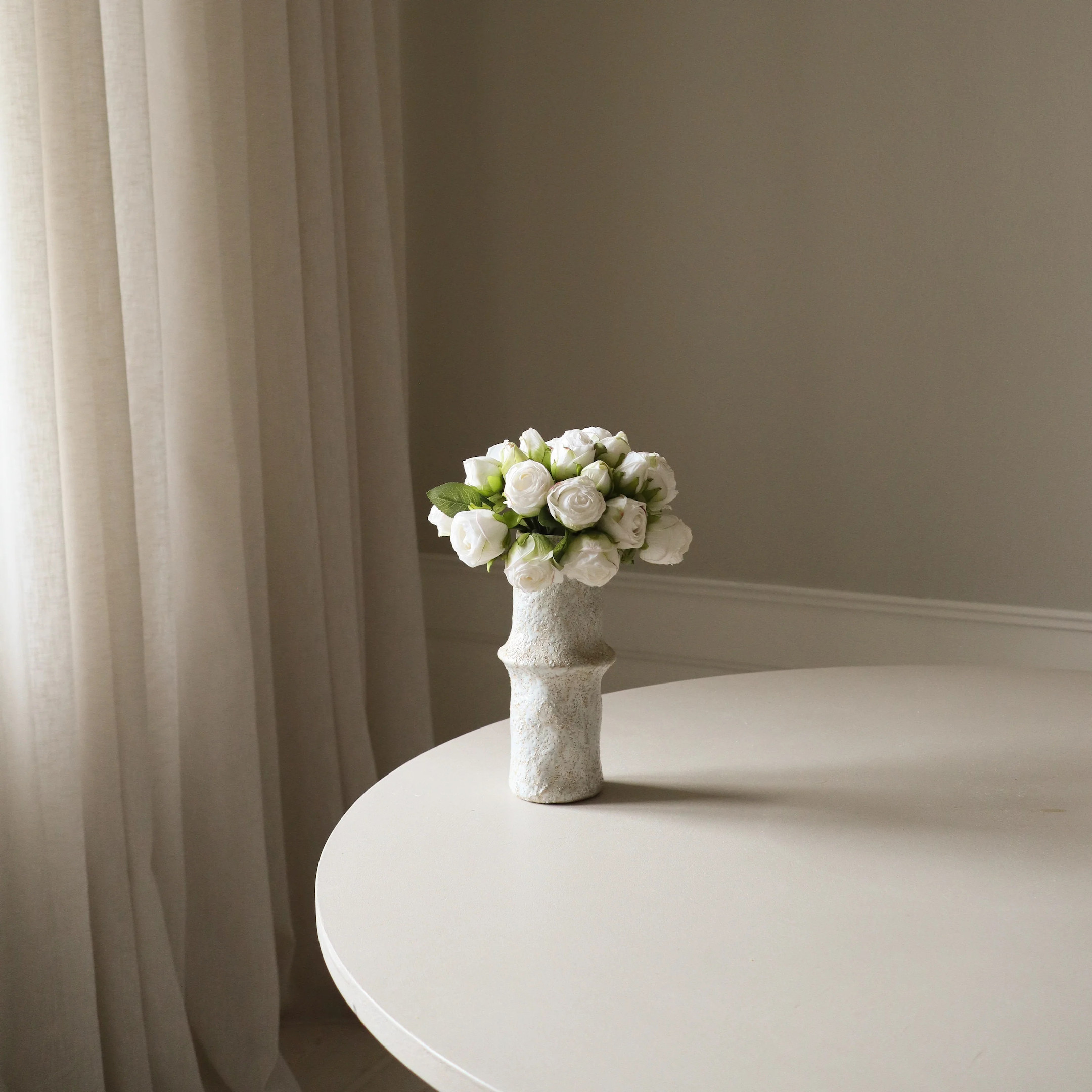 Botane-White-Mini-Rose-Bouquet-Kunstblumenstrauss