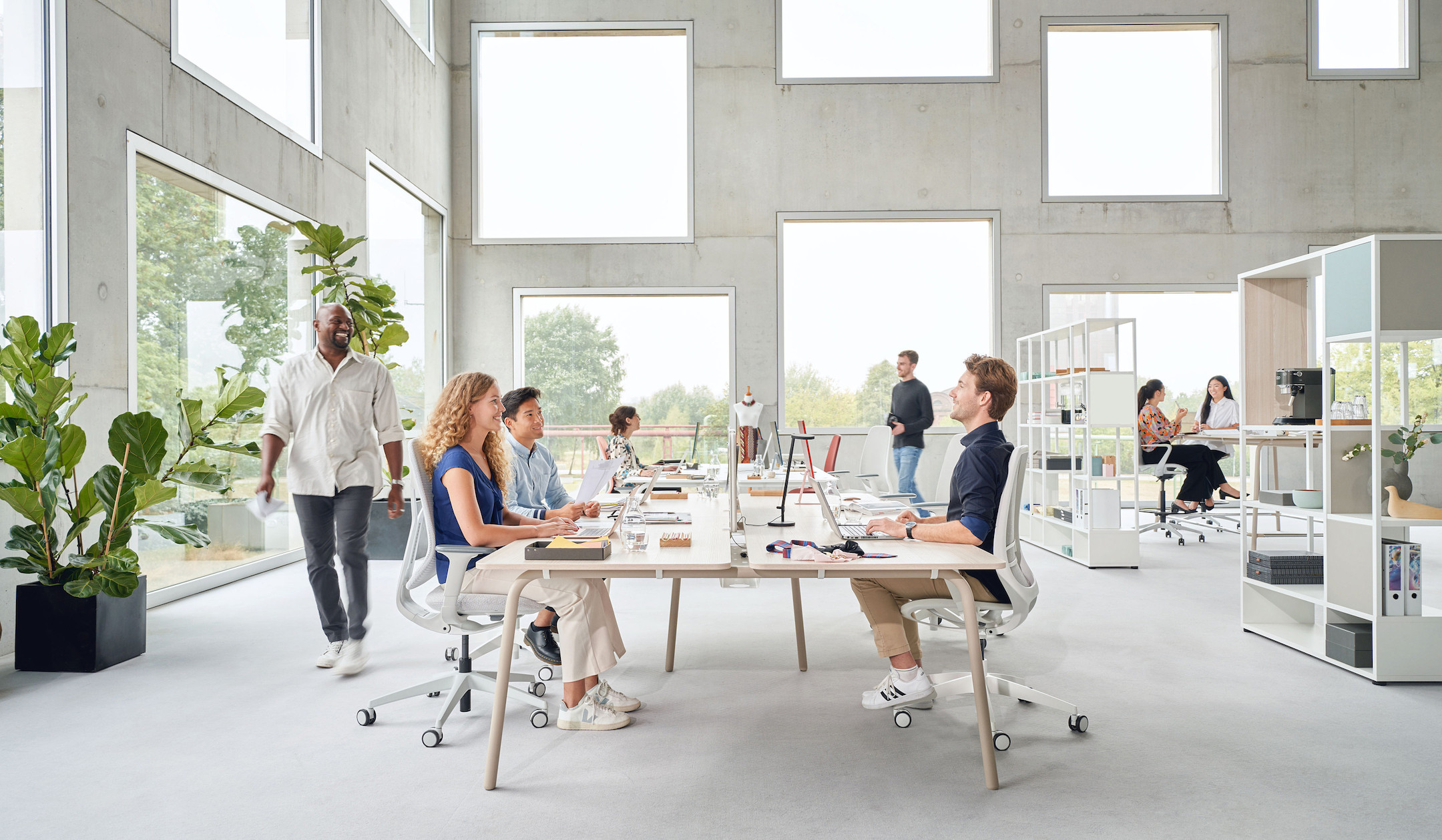 Sedus-se-air-Drehstuhl-mit-Kinetic-Swing-und-Membran-fur-hybrides-Arbeiten