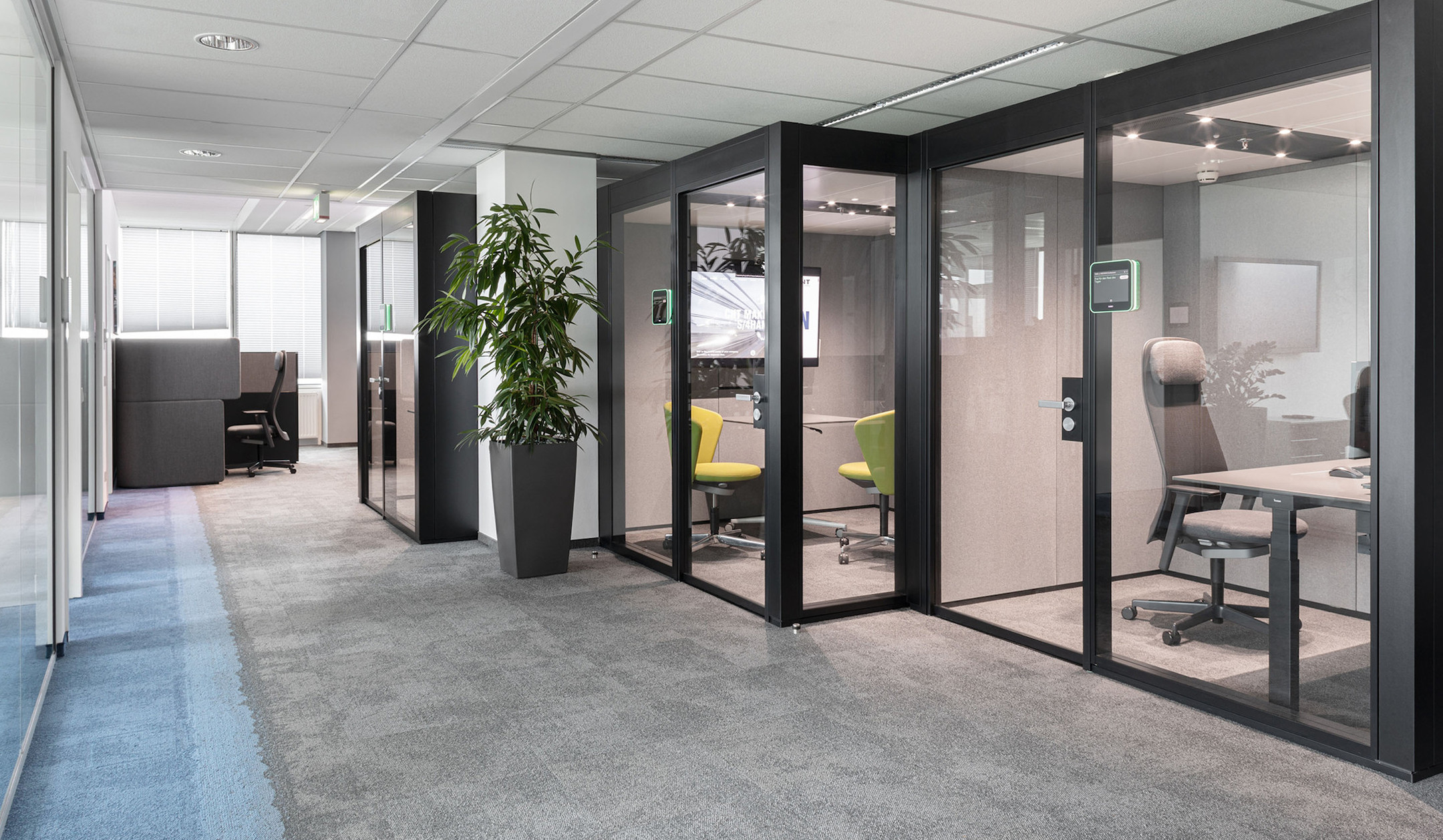 Bene-NOOXS-Think-Tank-modulare-Raumzelle-nutzbar-als-Meeting-oder-Telefonbox