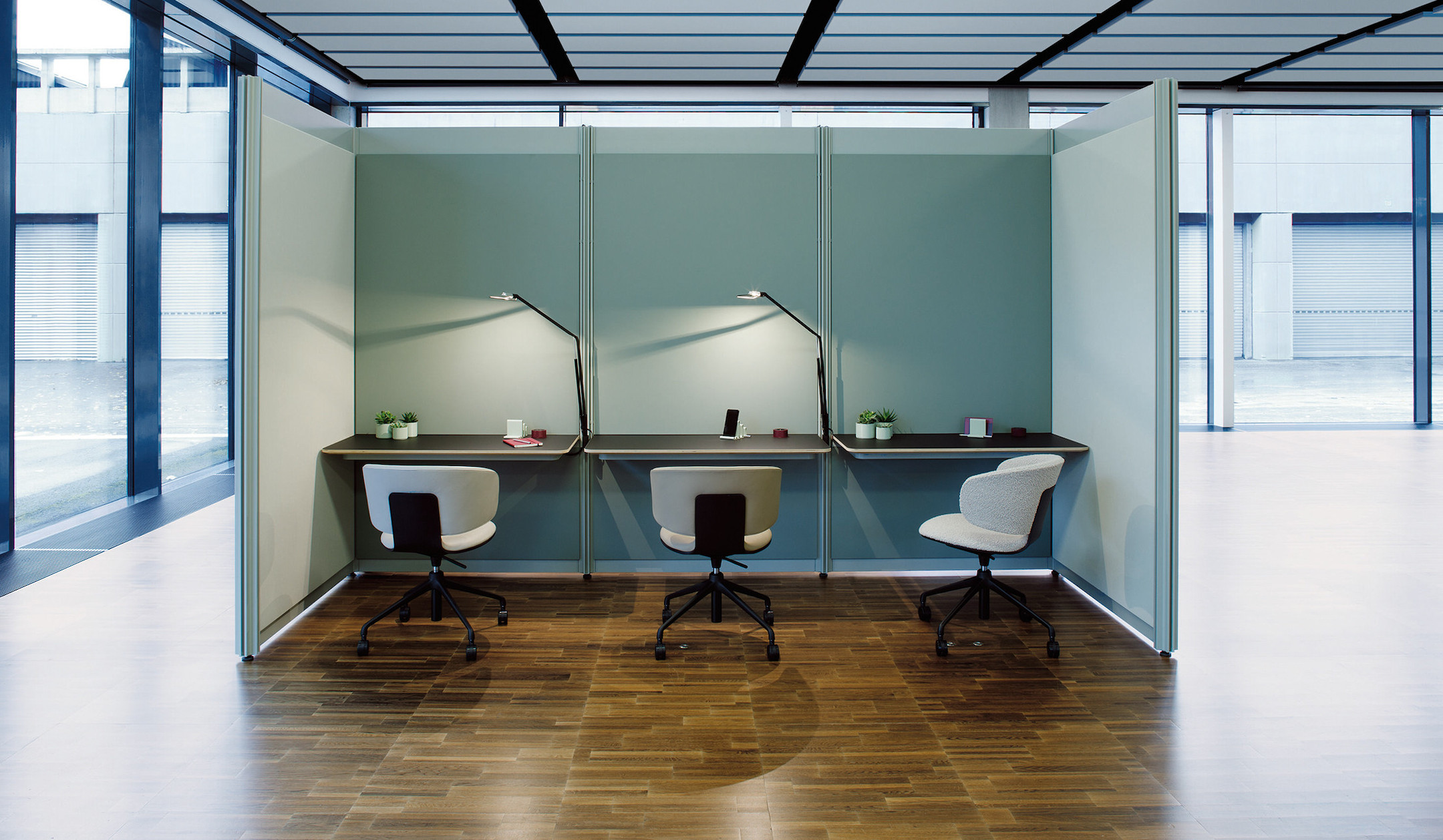 Bene-POINTS-freistehendes-und-modulares-Baukastensystem-fur-flexible-Raumlosungen