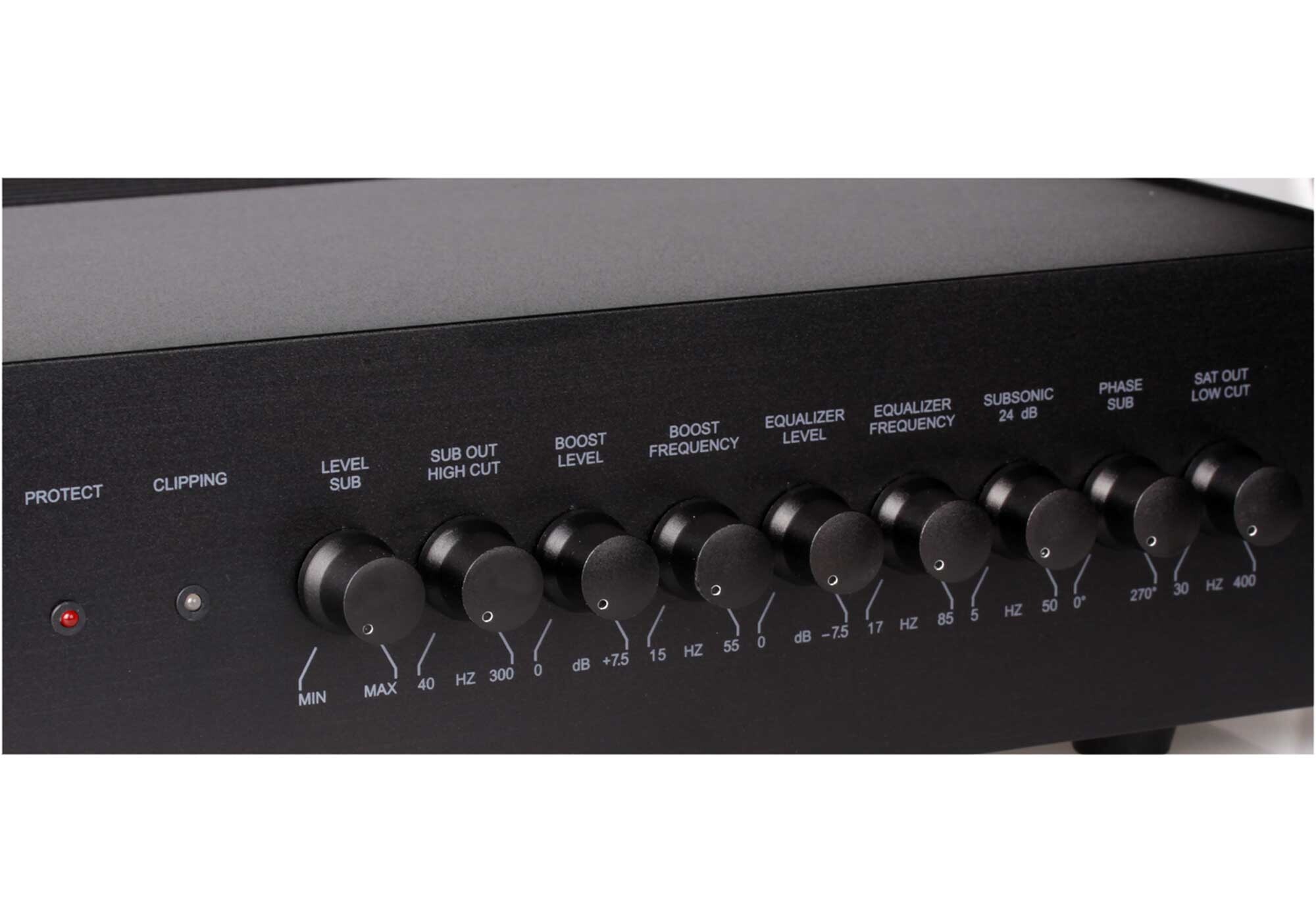 Reckhorn-A-409-Subwooferverstarker-mit-kompletter-Frequenz-und-Raumanpassung