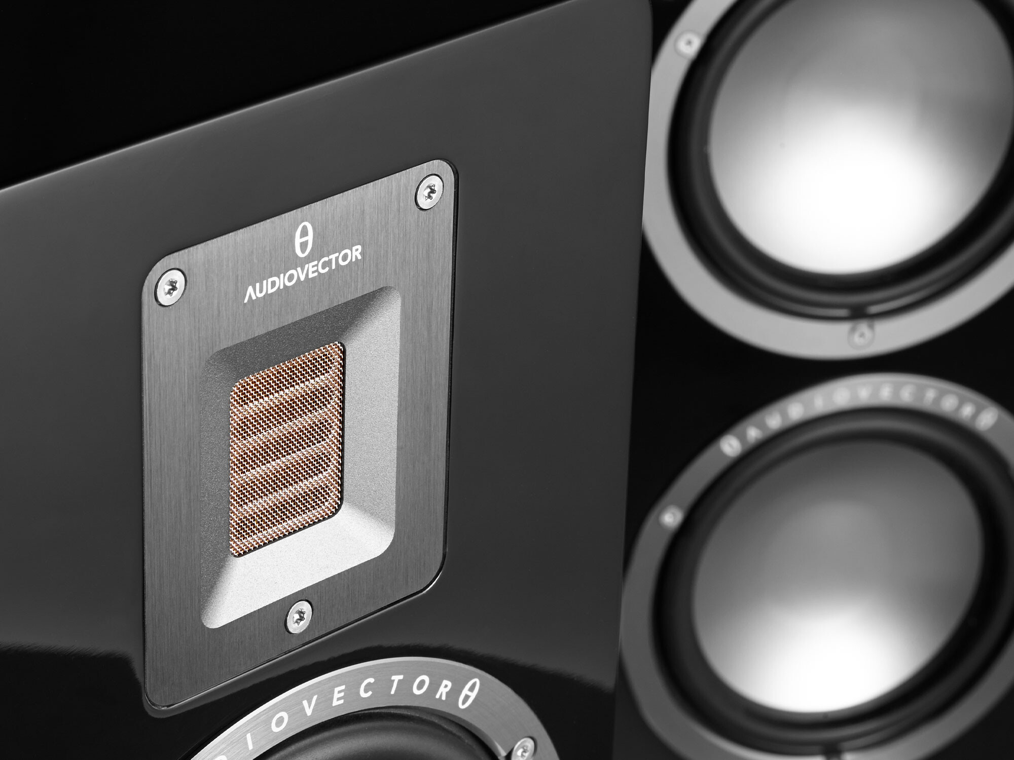 Audiovector-QR-1-Black-Piano-Paar