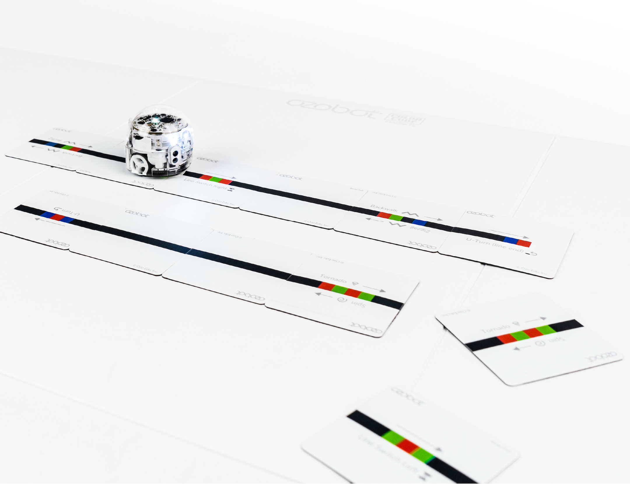 ozobot-farbcode-magnete-spezial-moves-kit