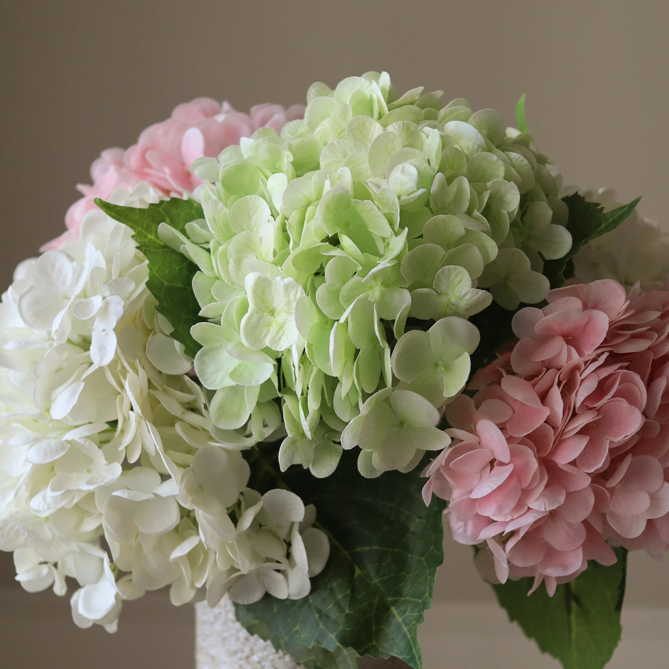 Botané Multi Hydrangea Bouquet Kunstblumenstrauß Botané Multi Hydrangea Bouquet Kunstblumenstrauß