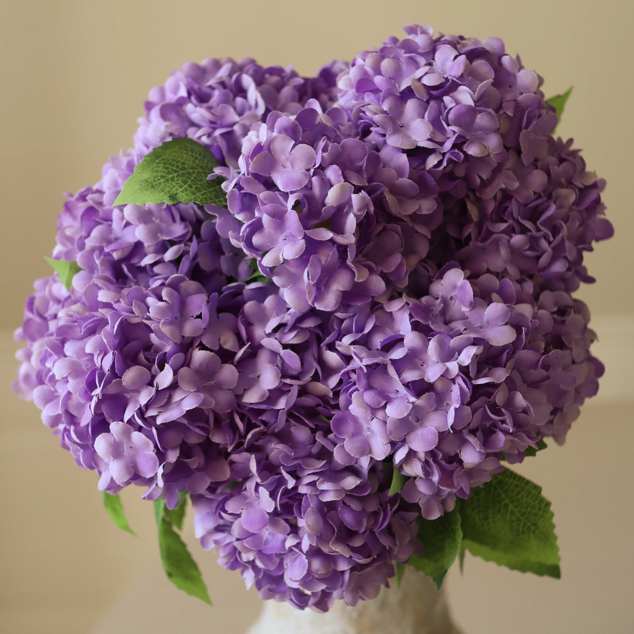 Botané Purple Mini Snowball Hydrangea Bouquet Kunstblumenstrauß