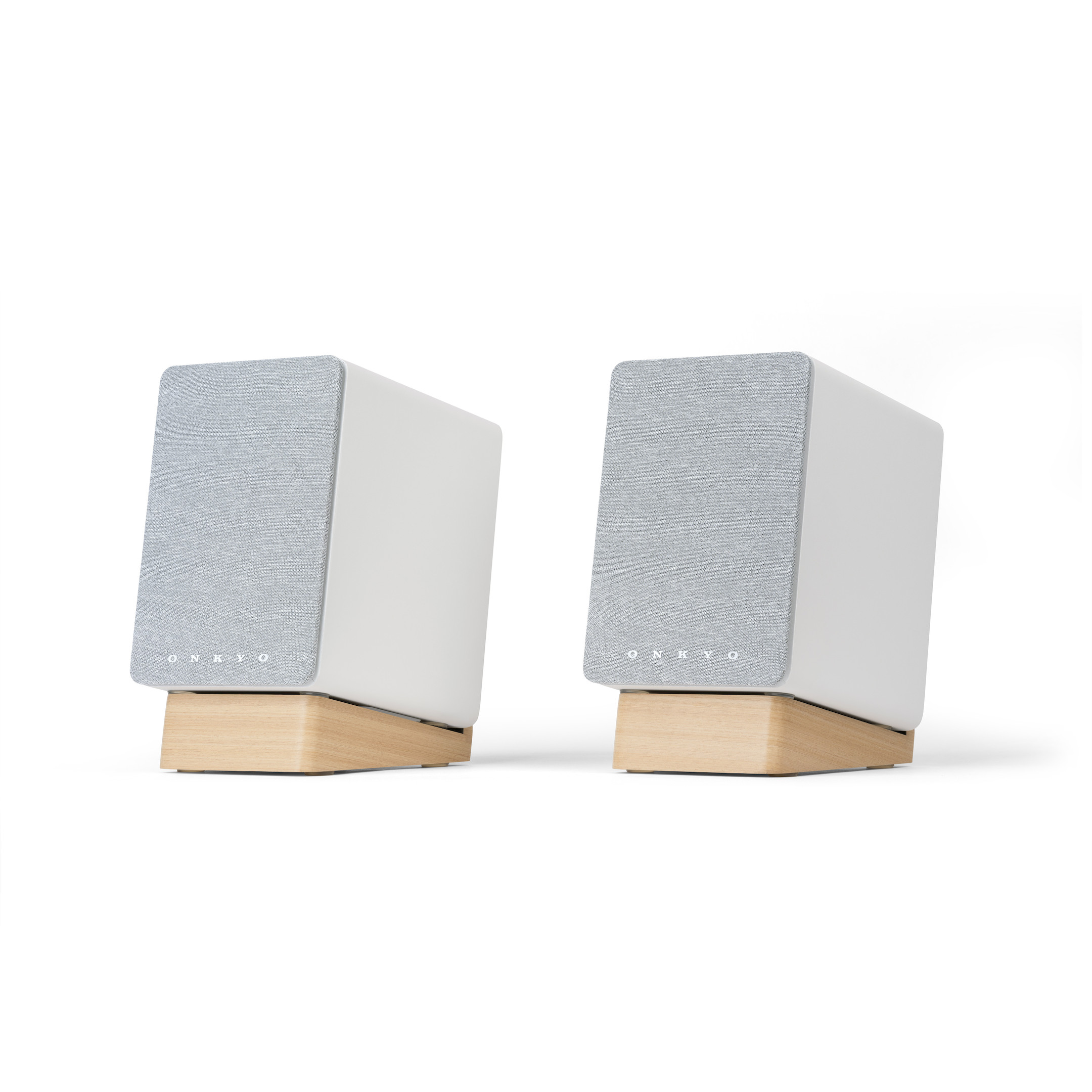 Onkyo-Creator-Serie-GX10-BD-Aktivlautsprecher-weiss