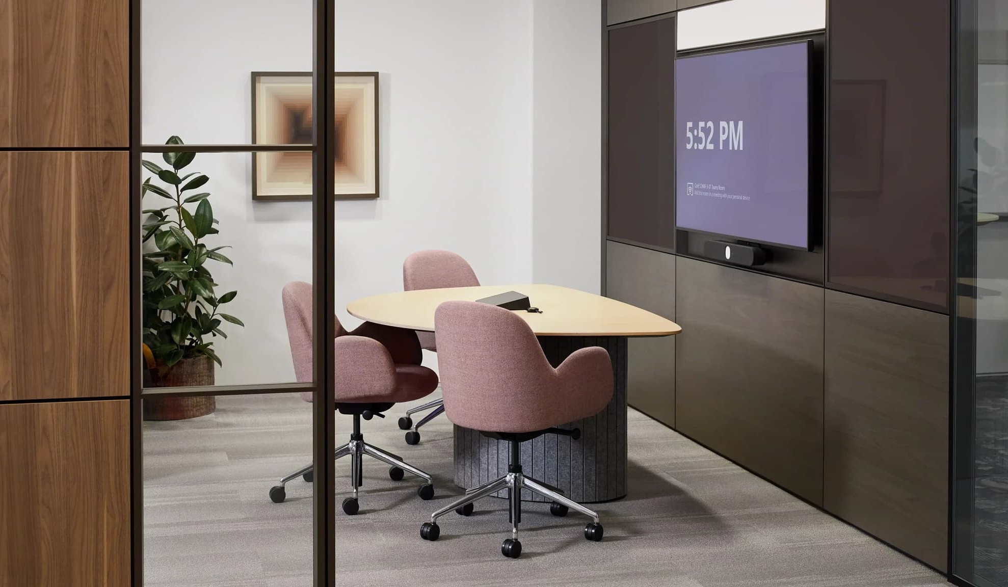 Steelcase-Ocular-COUPE3-Konferenztisch-fur-Huddle-Rooms-und-hybride-Meetings-mit-bis-zu-3-Personen
