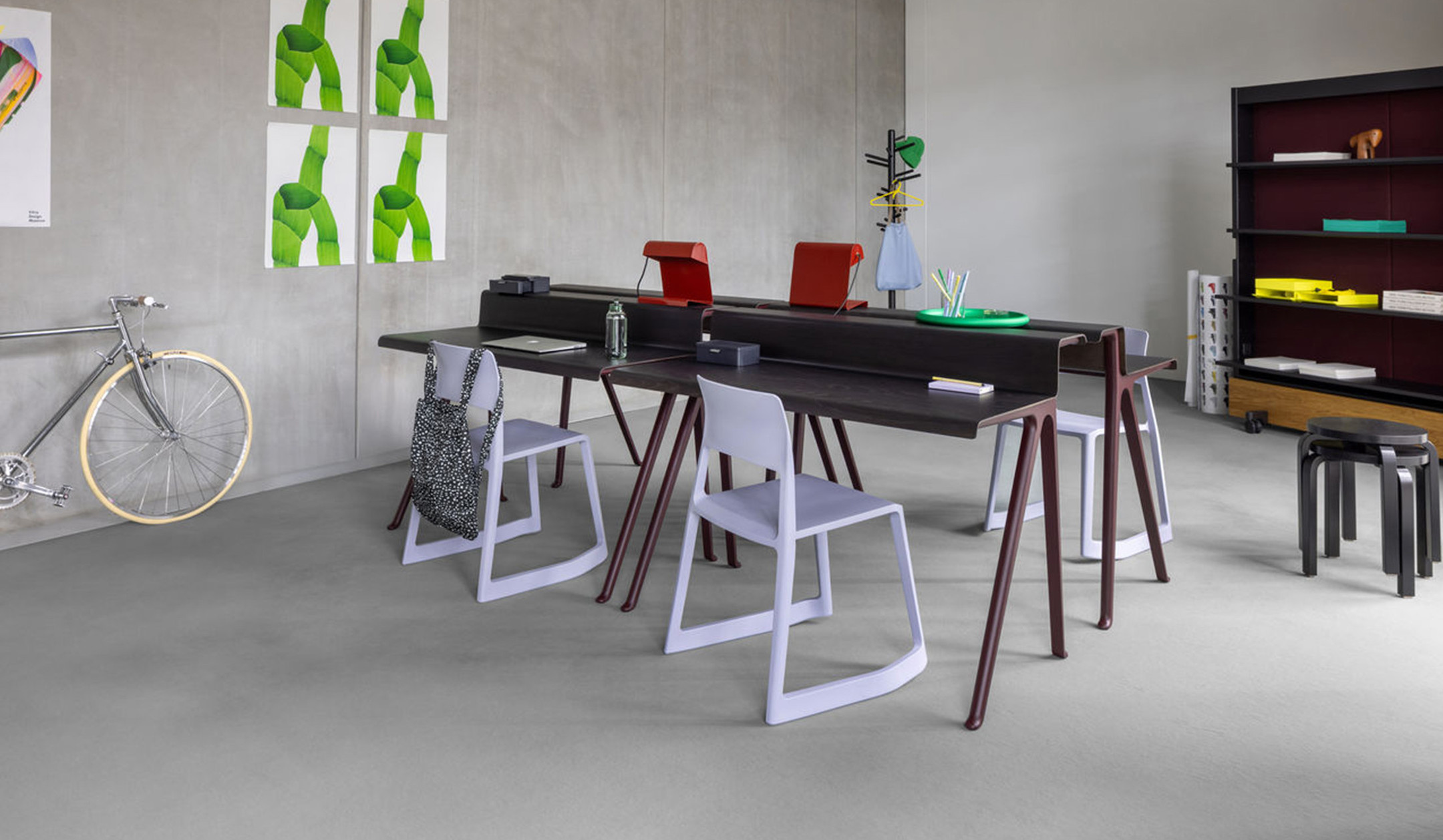 Vitra Tip Ton RE Bürostuhl mit aktiver Vorwärtsneigung für flexible Lern- und Konferenzräume Vitra Tip Ton RE Bürostuhl mit aktiver Vorwärtsneigung für flexible Lern- und Konferenzräume