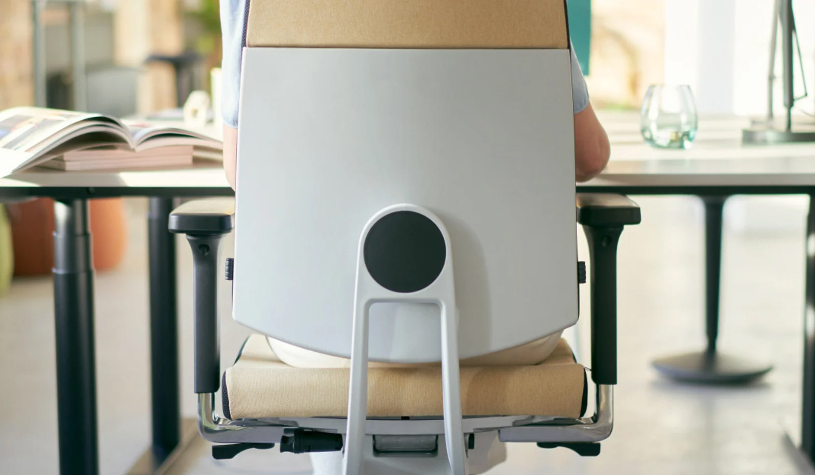 Sedus-black-dot-Drehstuhl-hohe-Ruckenlehne-mit-Similarmechanik-und-Sitzneigeverstellung-fur-das-Buro