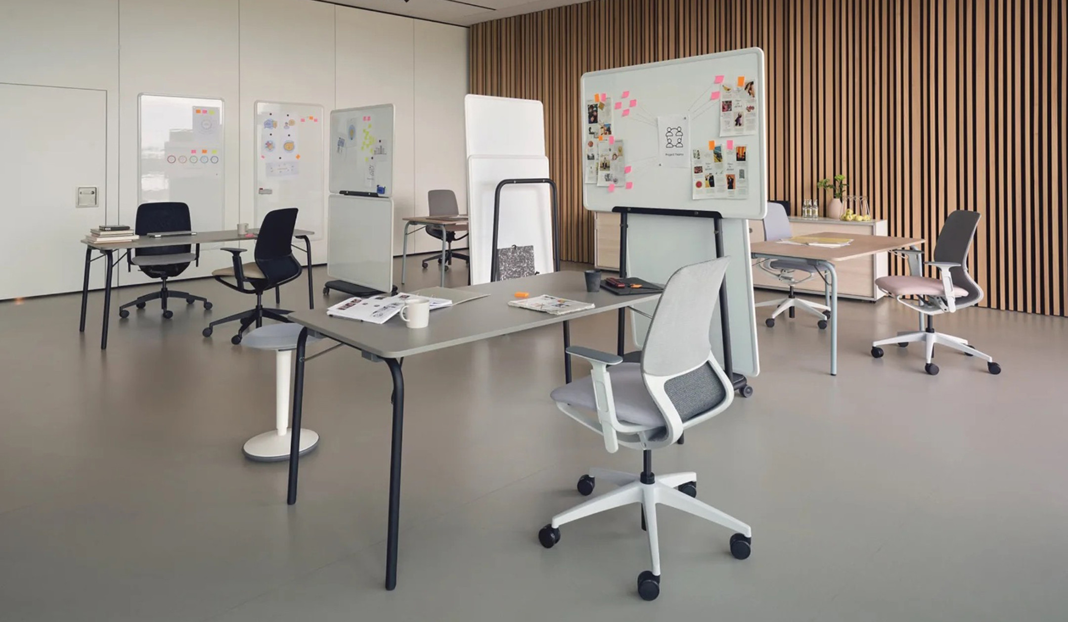 Sedus se:lab work desk optional auf Rollen und mit Kabelwanne für agile Teams Sedus-se-lab-work-desk-auf-Rollen-und-Kabelwanne-fur-agile-Teams