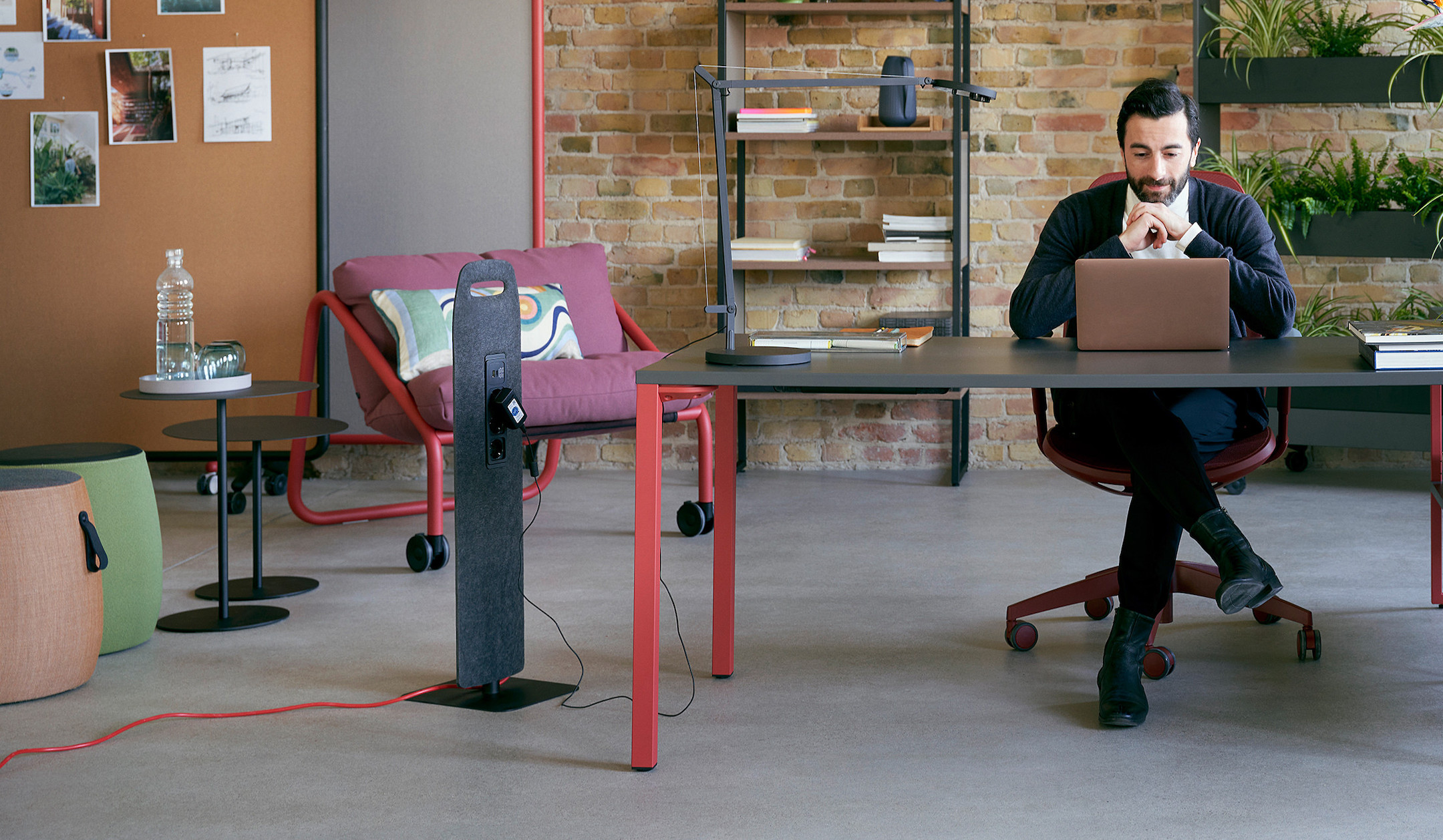 Sedus-mobile-power-supply-Stromanschluss-Station-5m-Kabel-Filz-fur-flexible-Buros