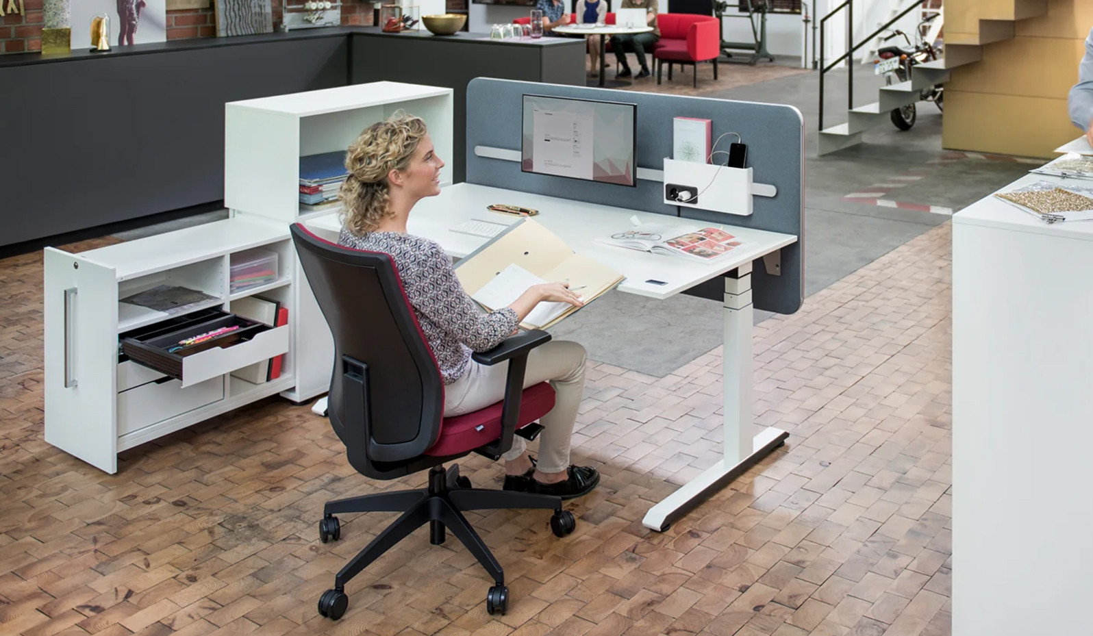 Sedus-temptation-c-Schreibtisch-mit-Hohenverstellung-und-Sicherheitsbedienung-fur-Buros