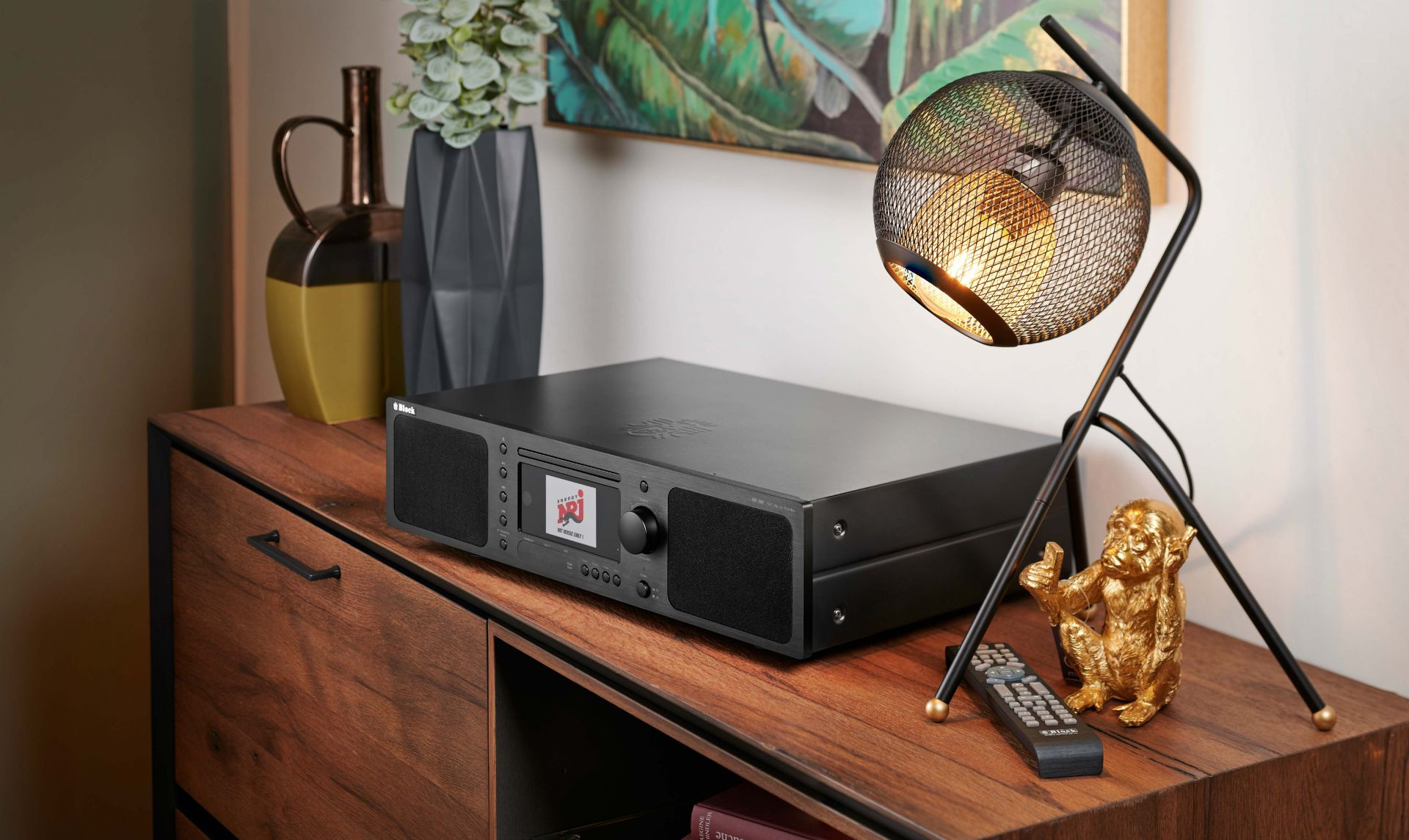 Block-BB-200-Blu-Ray-internetontvanger-met-geintegreerd-luidsprekersysteem-in-saffierzwart