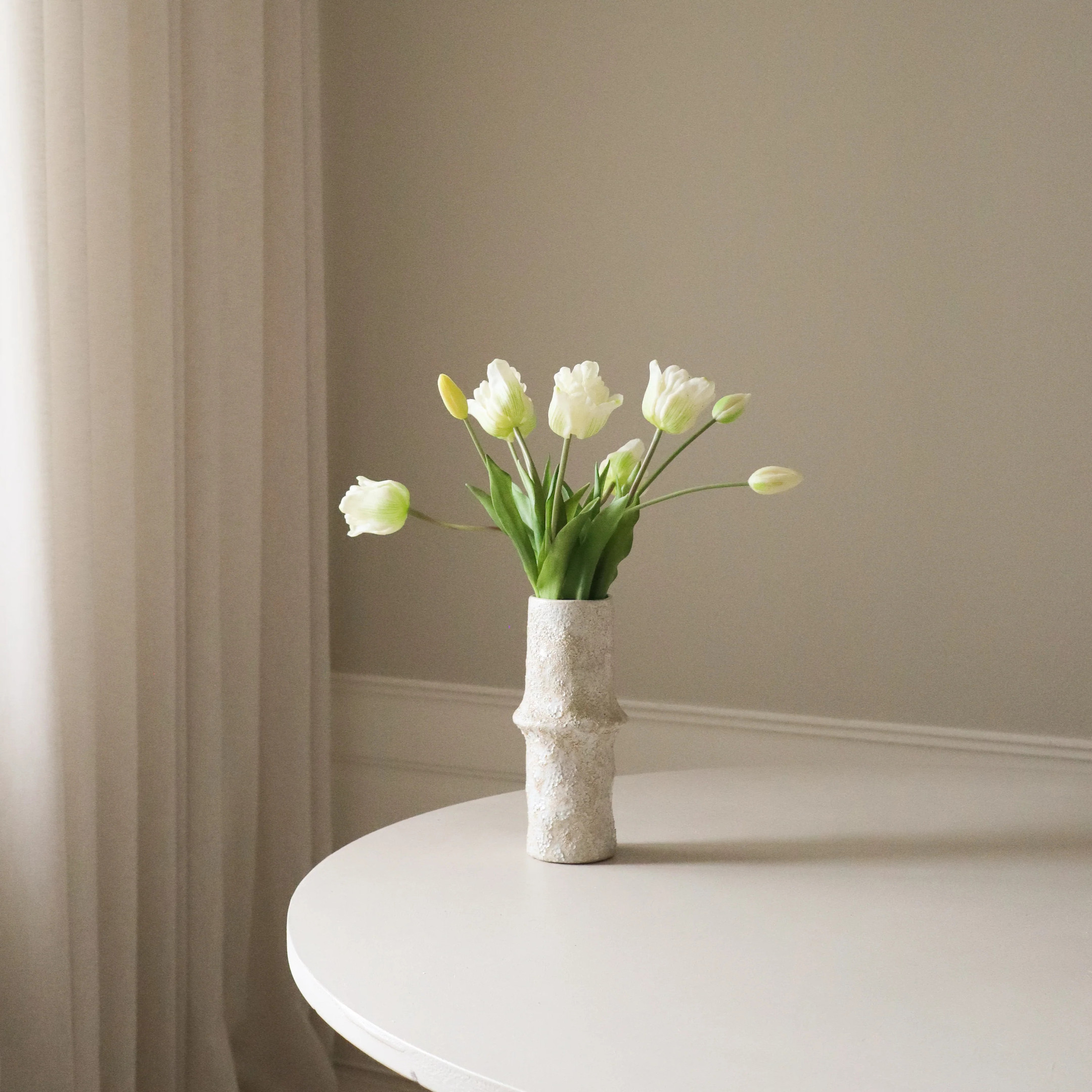 Botane-White-Triumph-Tulip-Bouquet-Kunstblumenstrauss