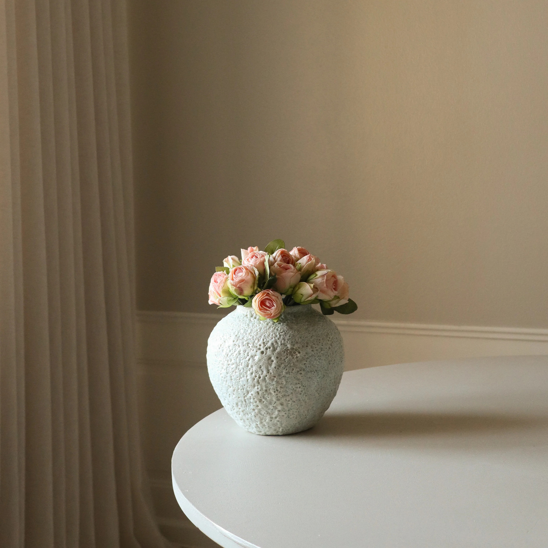 Botane-Short-Ceramic-Volcanic-Vase