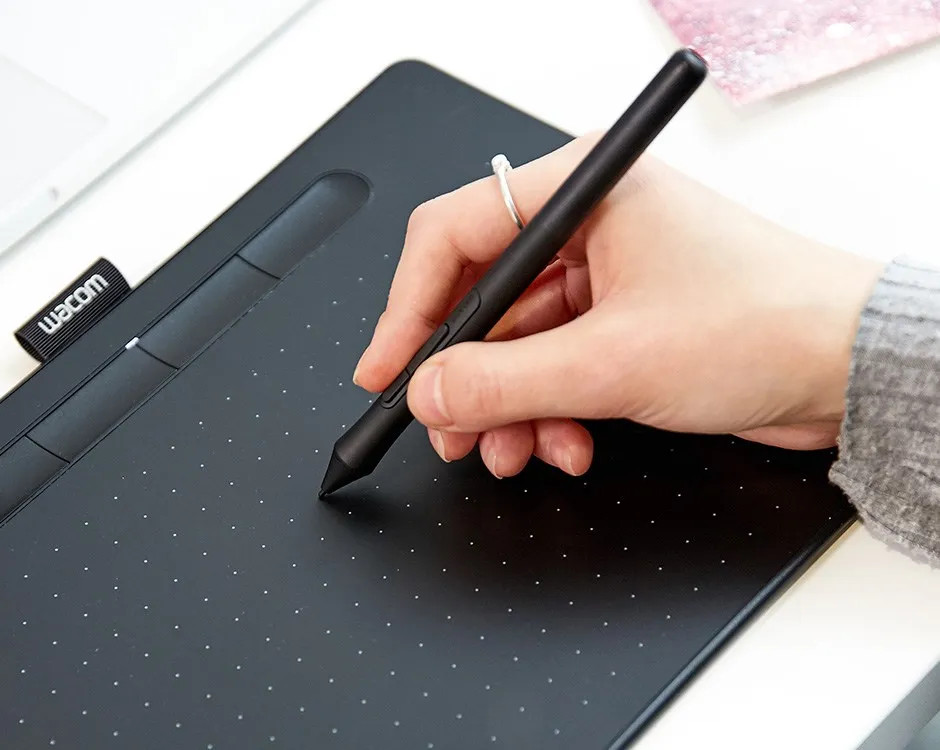 Wacom-Intuos-Pen-4K-in-zwart