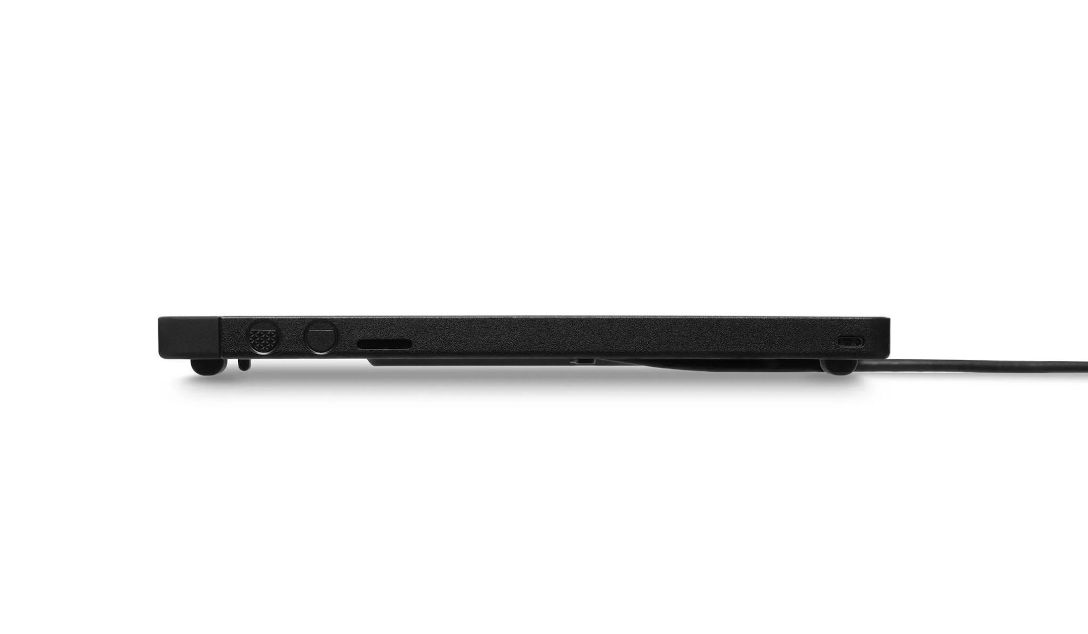 Wacom-Cintiq-16-pen-display-met-ingebouwde-uitklapbare-steunen