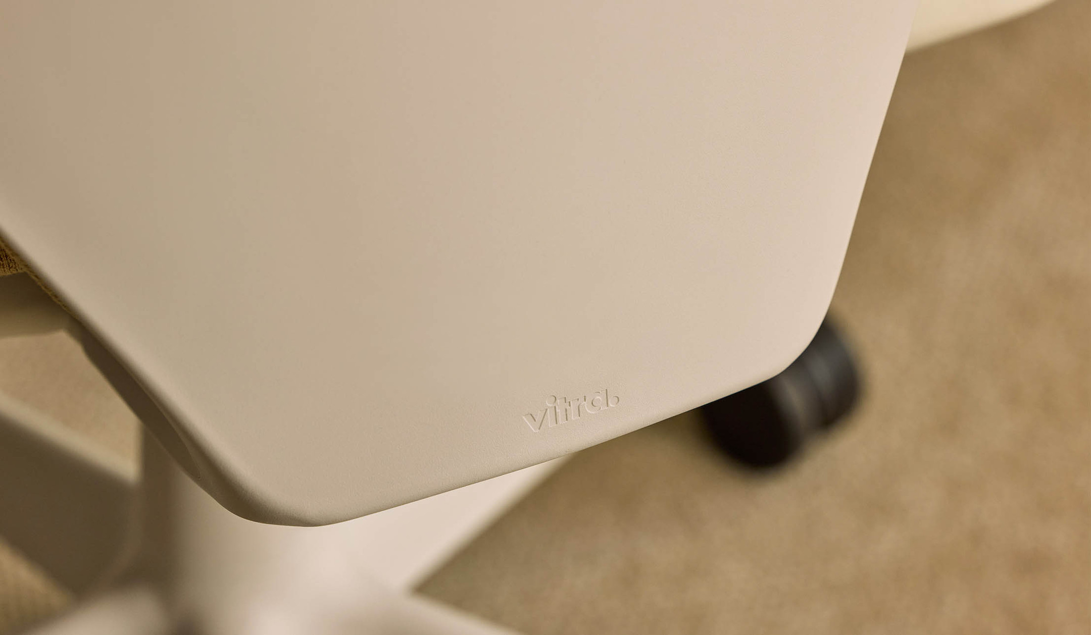 Vitra-ACX-Pad-Burostuhl-ergonomisch-mit-elegantem-Plano-Bezug-fur-den-Arbeitsplatz