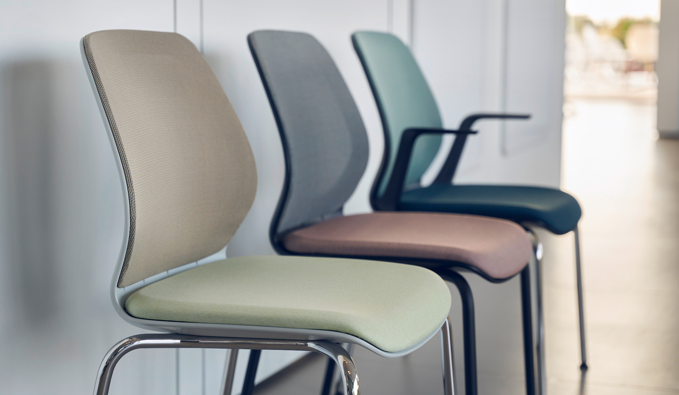 Sedus-se-flex-Besucherstuhl-Vierfuss-mit-anatomischer-Sitzflache-fur-ergonomische-Konferenzen