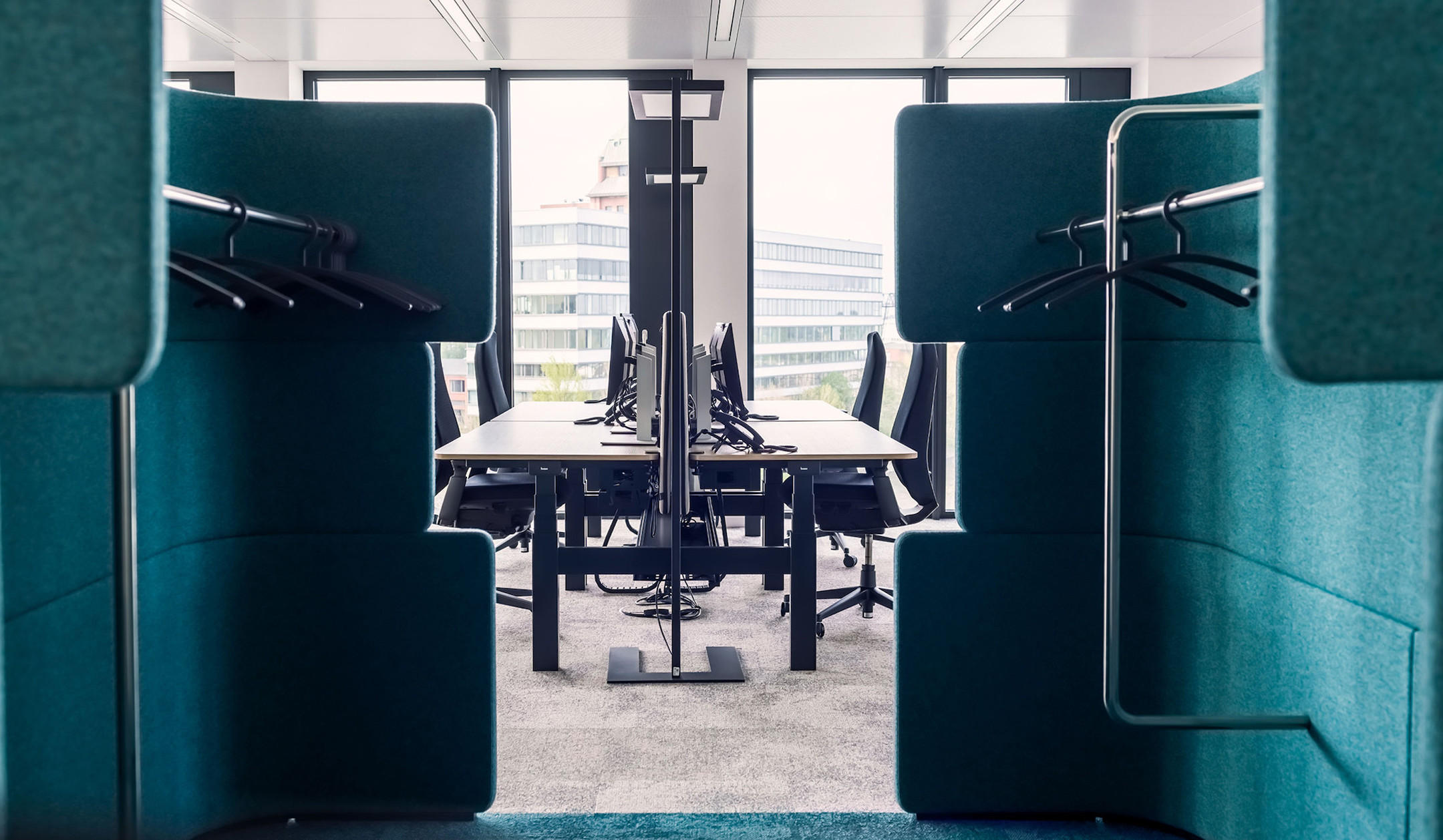 Bene-DOCKLANDS-Coat-Rack-Raum-Element-mit-integrierter-Kleiderstange