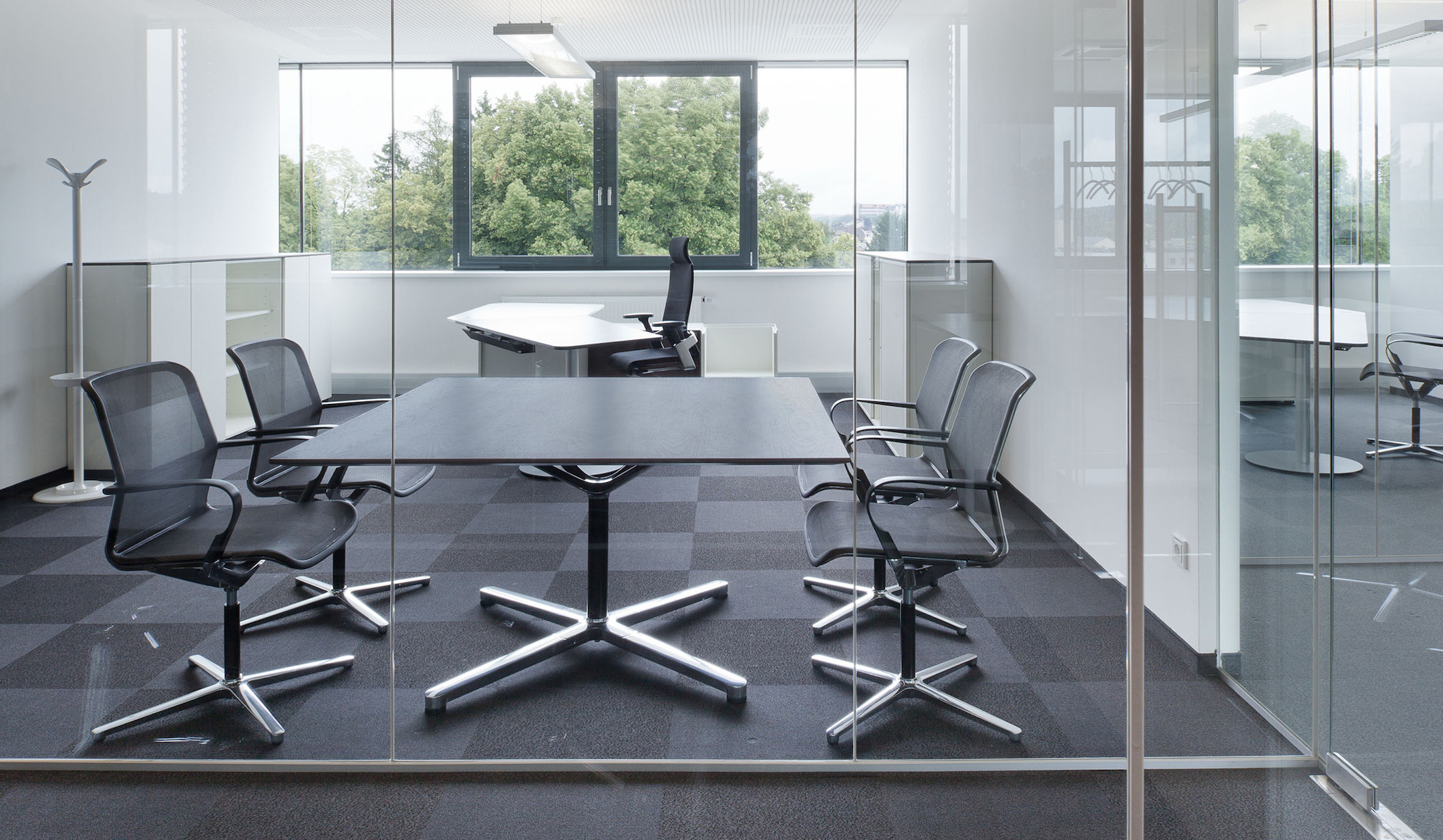 Bene-FILO-4-Star-Table-Soft-Square-Besprechungstisch-mit-Platz-fur-bis-zu-8-Personen