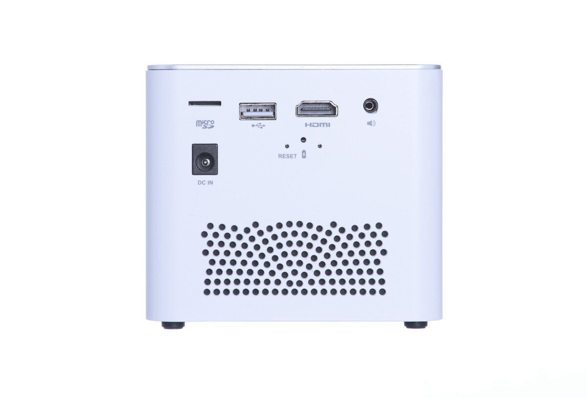 Aiptek-MobileCinema-i400