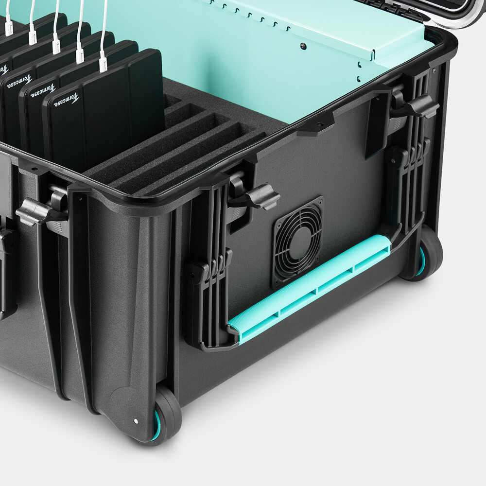 Formcase-TransformerCase-T24LX-fur-bis-zu-24-Tablets-mit-Schuko-Steckdosenleiste-nur-Laden