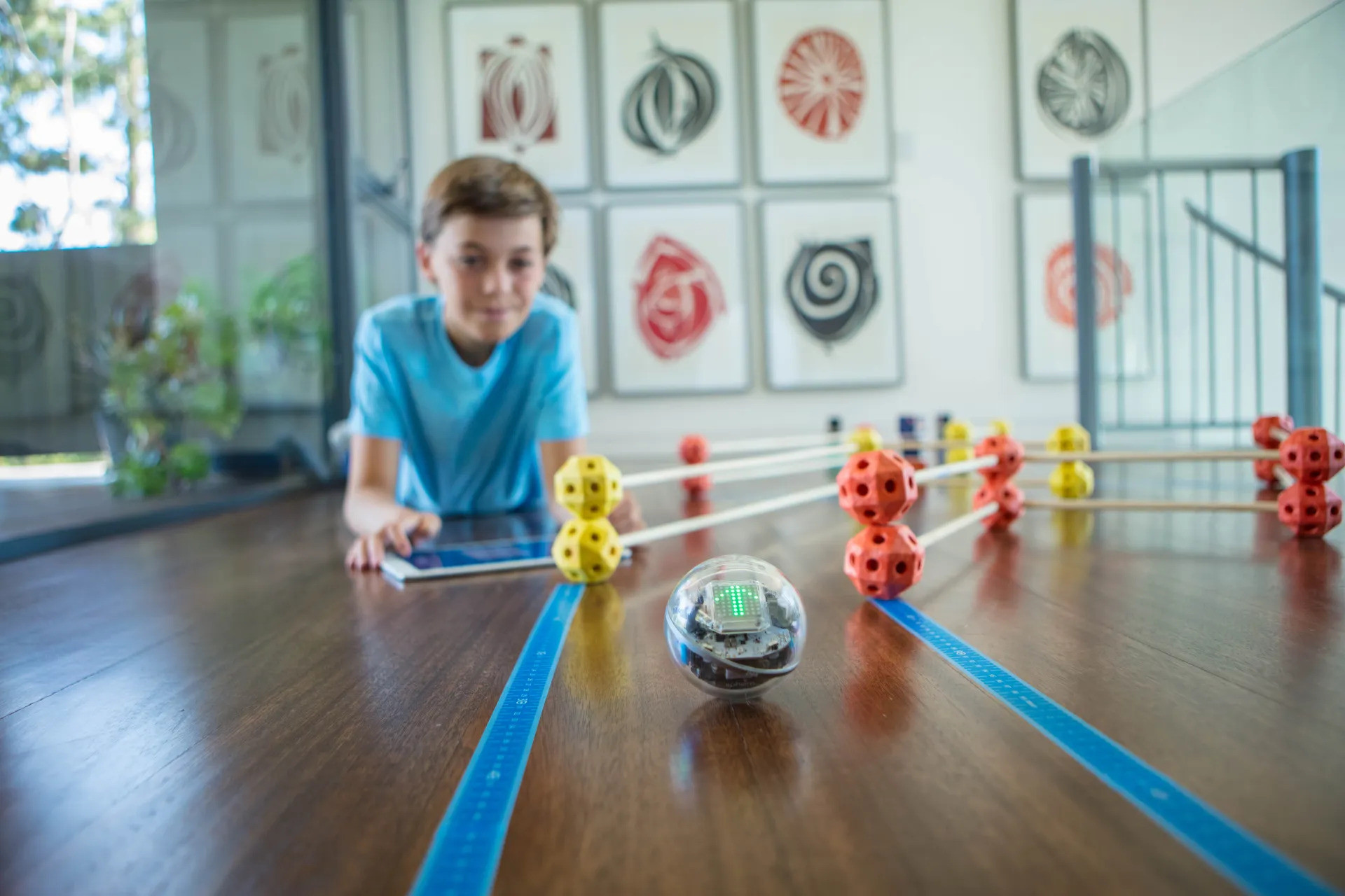 sphero-bolt-roboter-fuer-kinder-ab-8-jahren-demoware