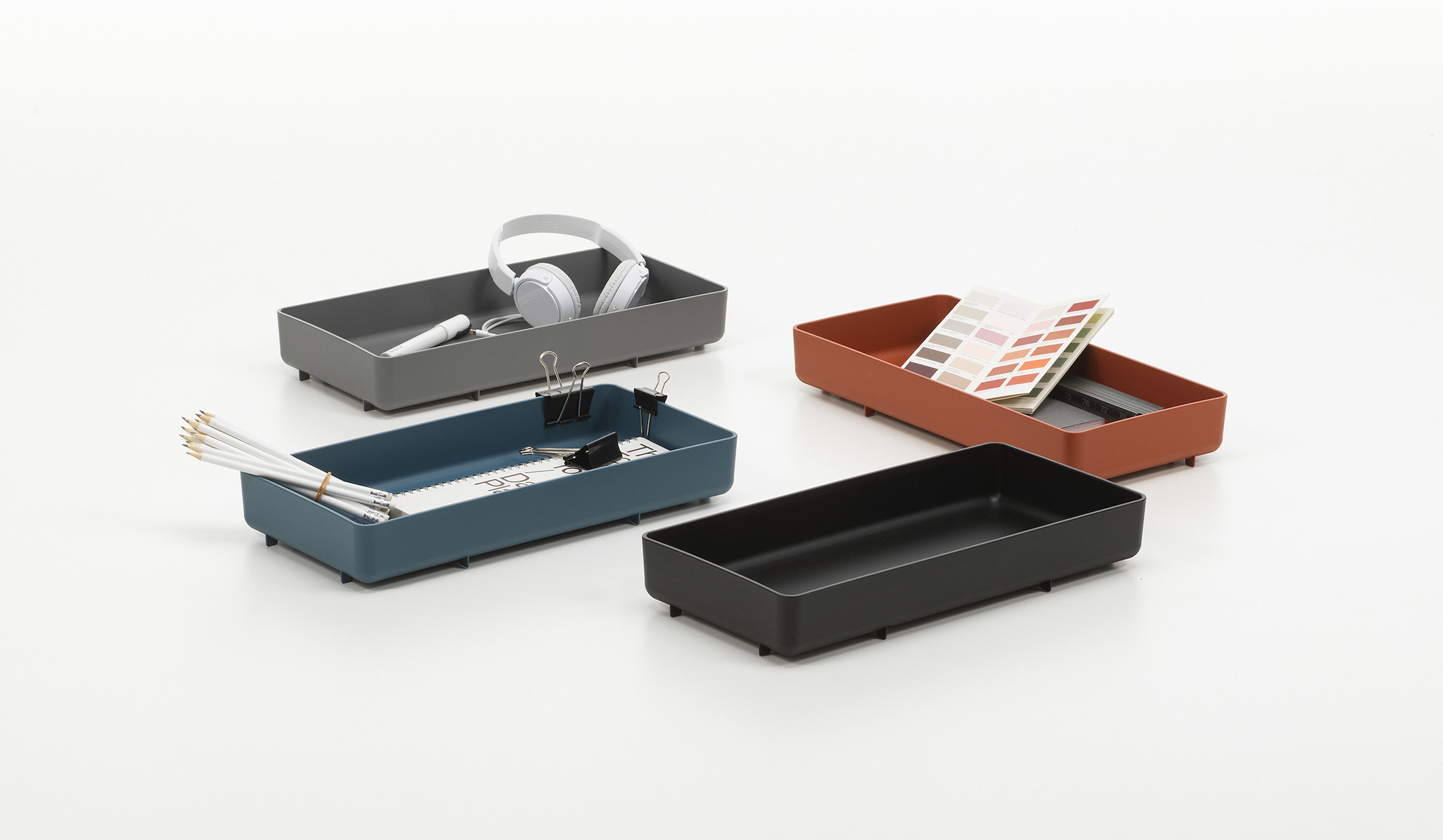 Vitra-Chap-Tray-Ablage-fur-den-Hocker-Chap-in-tiefschwarz
