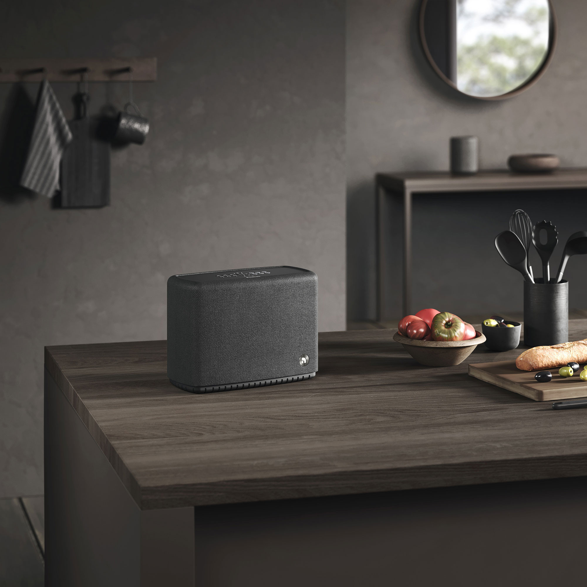 Audio-Pro-A15-W-portabler-spritzwasserfester-Multiroom-Lautsprecher-in-Schwarz