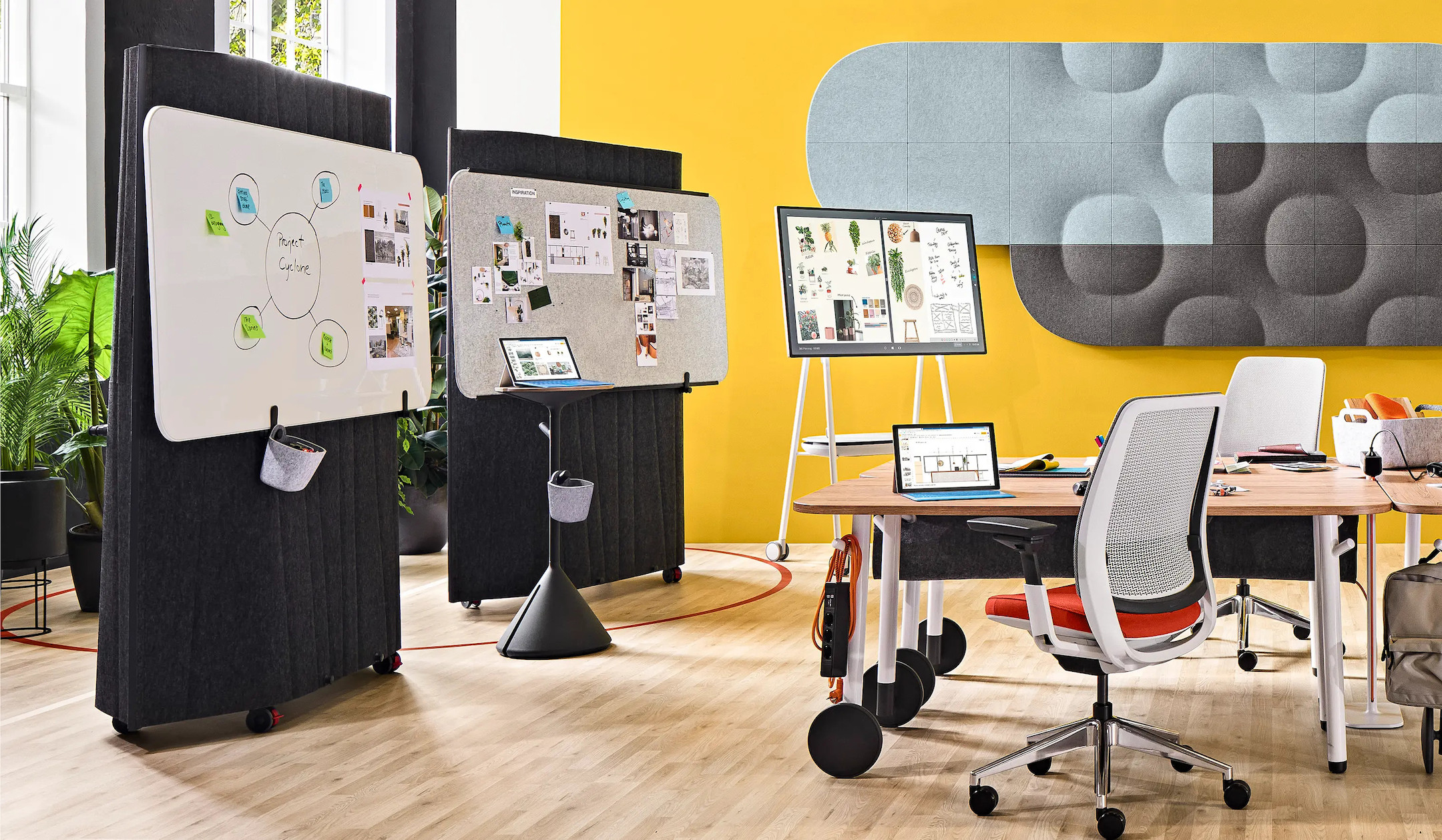 Steelcase-Flex-Akustische-Begrenzung-mit-Rollen-und-Schallabsorption-fur-Grossraumburos