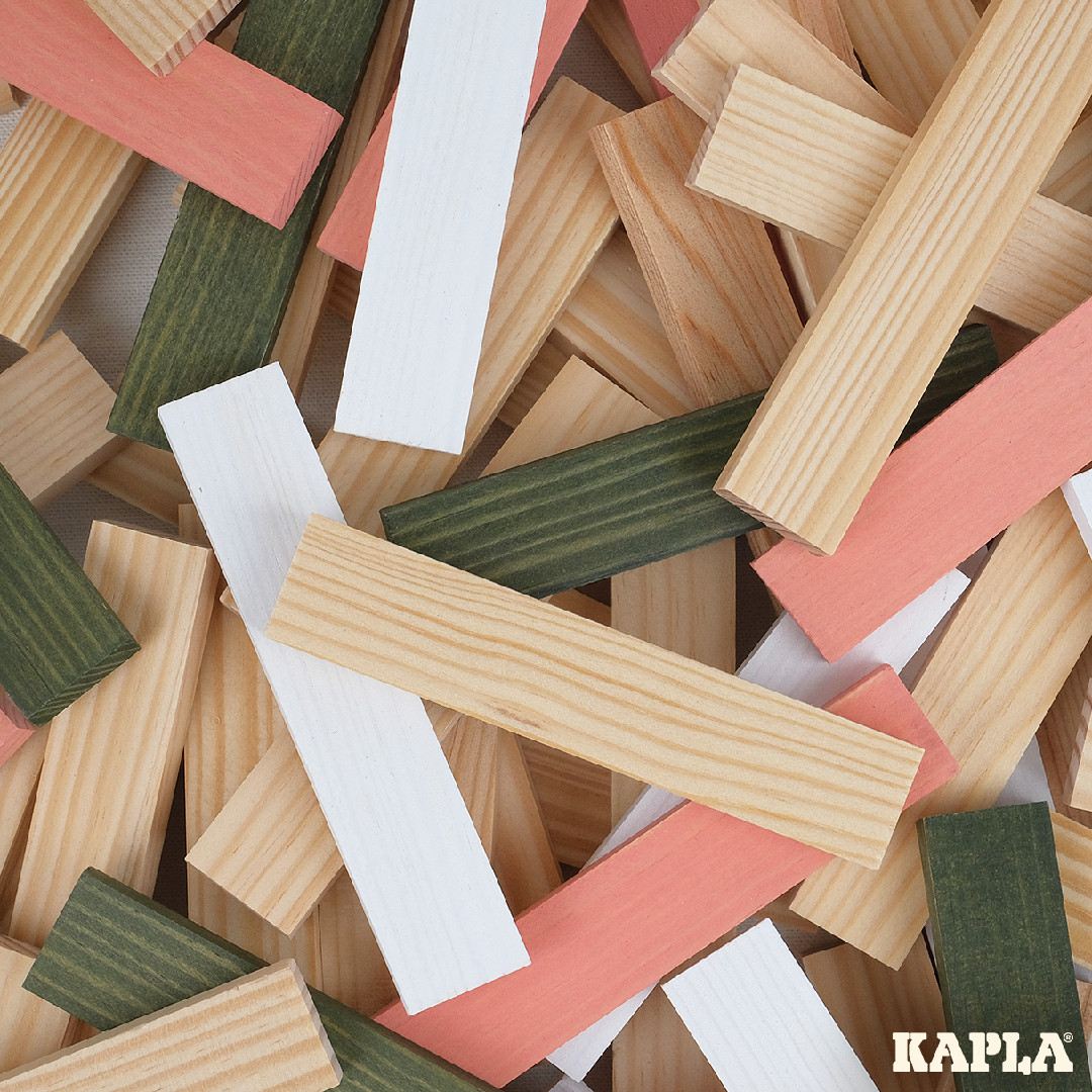 kapla-r-box-fruehling-set-aus-200-holzplaettchen-demoware