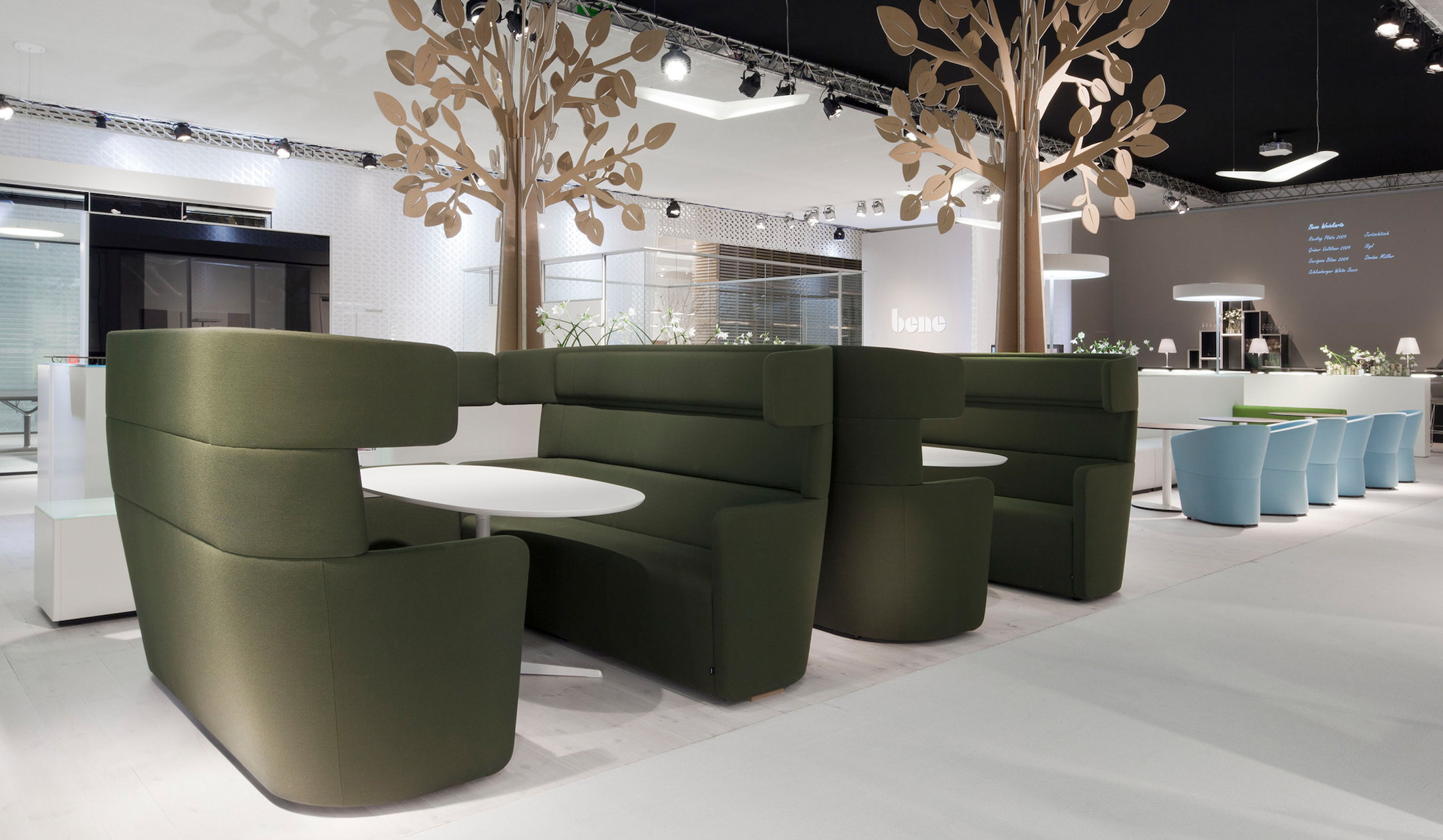 Bene-PARCS-American-Diner-bestehend-aus-zwei-Wing-Sofas-fur-Besprechungen-und-Teamarbeit-in-kleinen-Gruppen