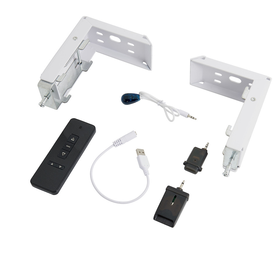 celexon-motorscherm-HomeCinema-Plus-Tension-CLR-UST-120-wit-Demo