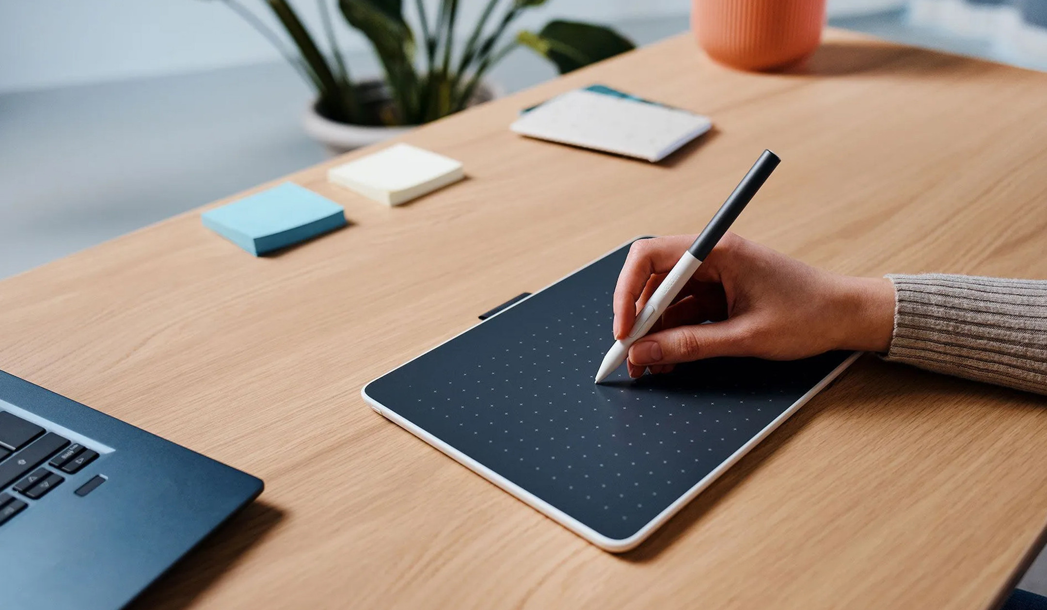 Wacom-One-M-pen-tablet-met-Bluetooth-ondersteuning