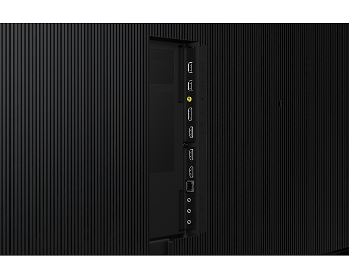 Samsung-QM98C-98-UHD-Signage-Demoware