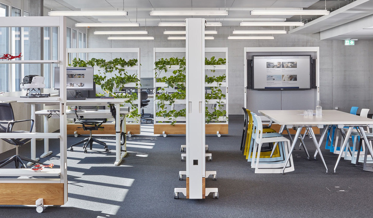 Vitra-Dancing-Wall-mobile-Trennwand-Medienmobel-Whiteboard-Regal-und-Garderobe