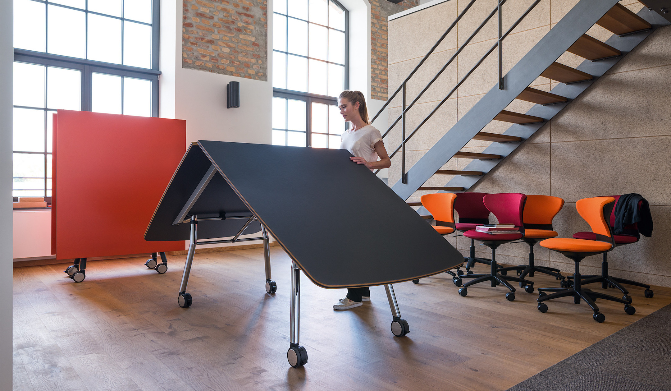 Sedus-mastermind-fold-Konferenztisch-platzsparend-klappbar-fur-moderne-Buros