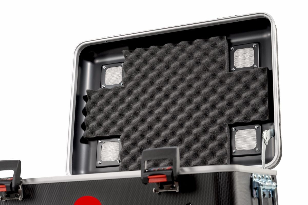 PARAT-PARAPROJECT-TC10-Case-TwinCharge-inkl-Ladekabel-USB-C-auf-Lightning