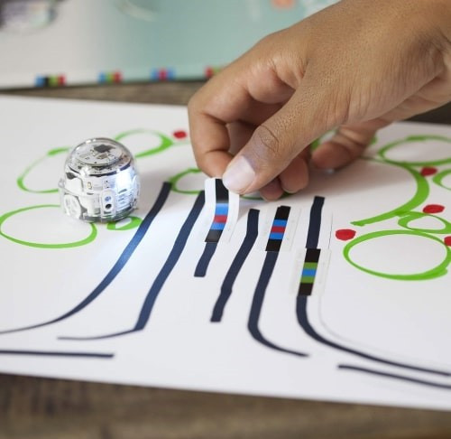 ozobot-bit-entry-kit-mit-einem-roboter