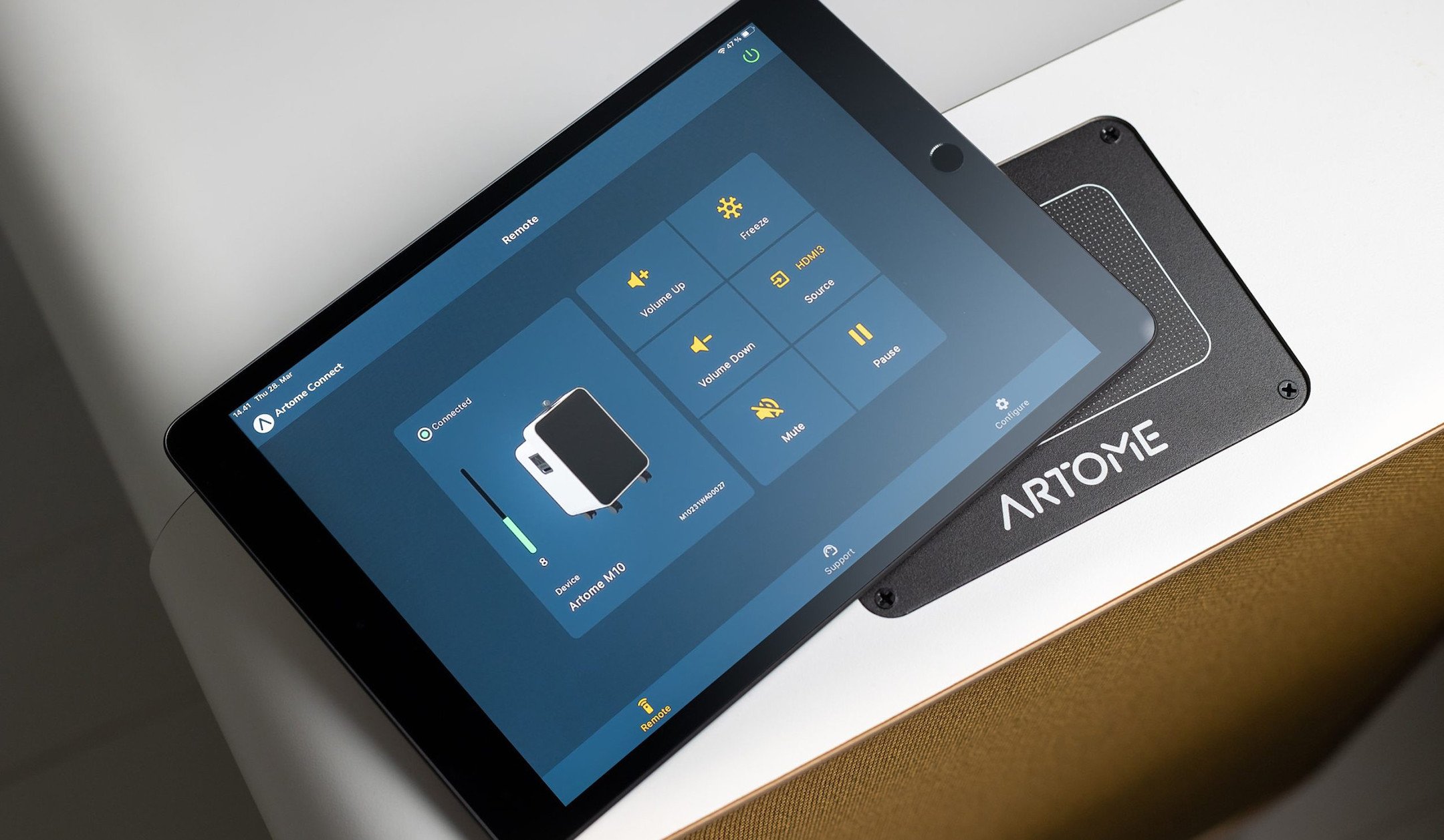 Artome-M10-AV-Medienmobel-mit-integriertem-Soundsystem-und-flexibler-Projektoraufnahme-fur-grosse-Umgebungen-in-weiss