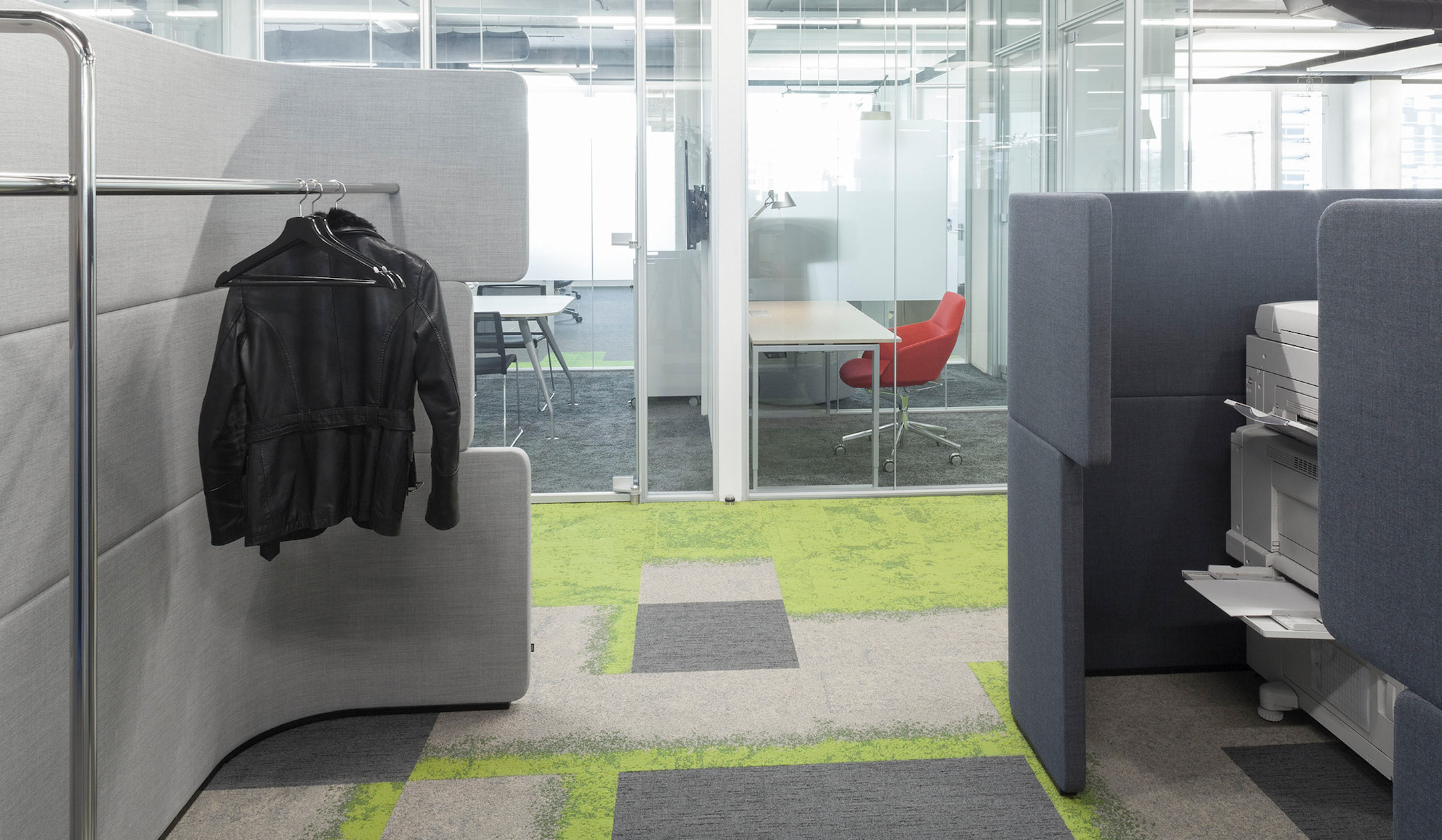 Bene-DOCKLANDS-Coat-Rack-Raum-Element-mit-integrierter-Kleiderstange