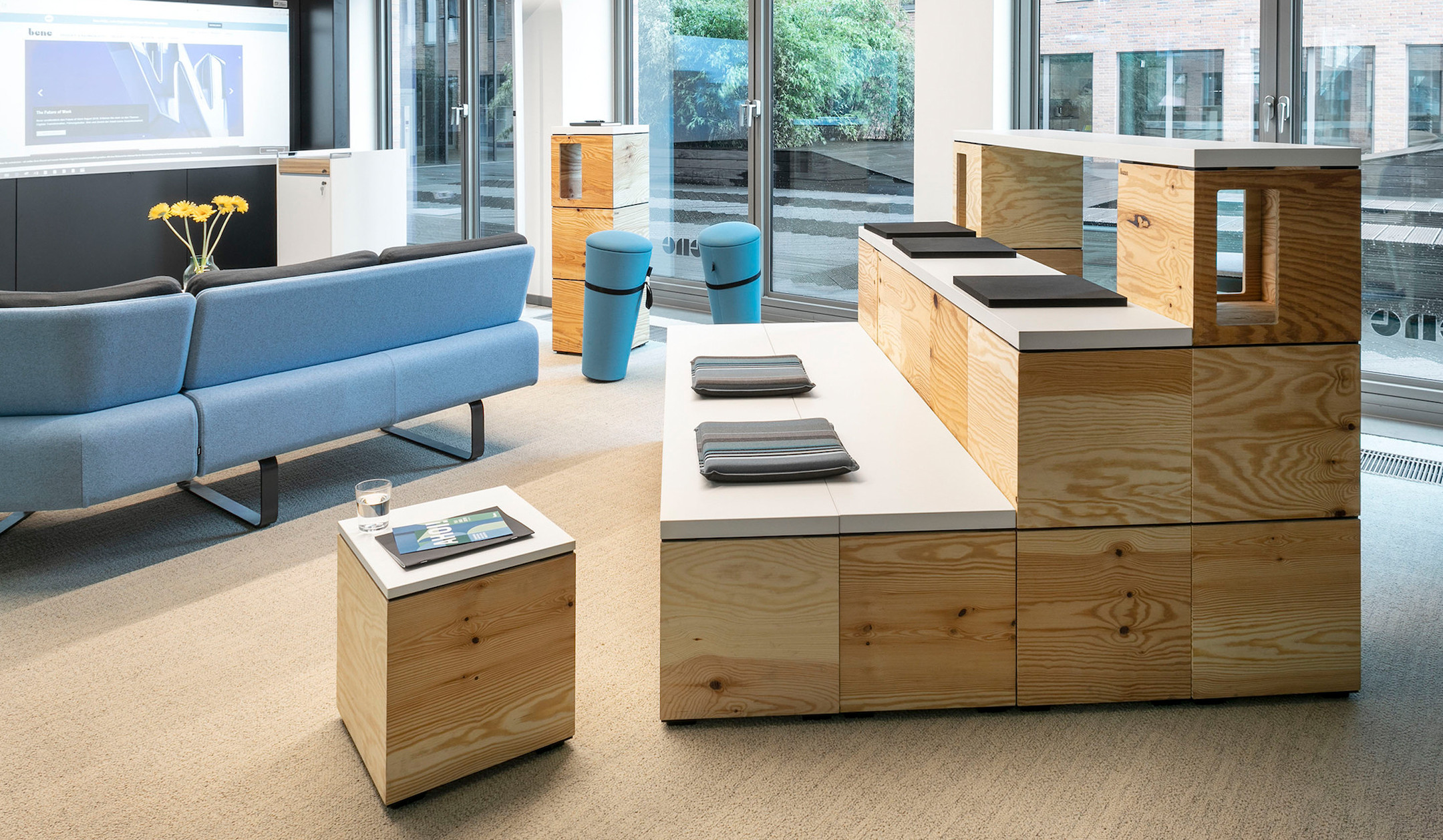Bene-PIXEL-Mobelelement-fur-modulare-Raumkonfigurationen-in-dynamischen-Umgebungen