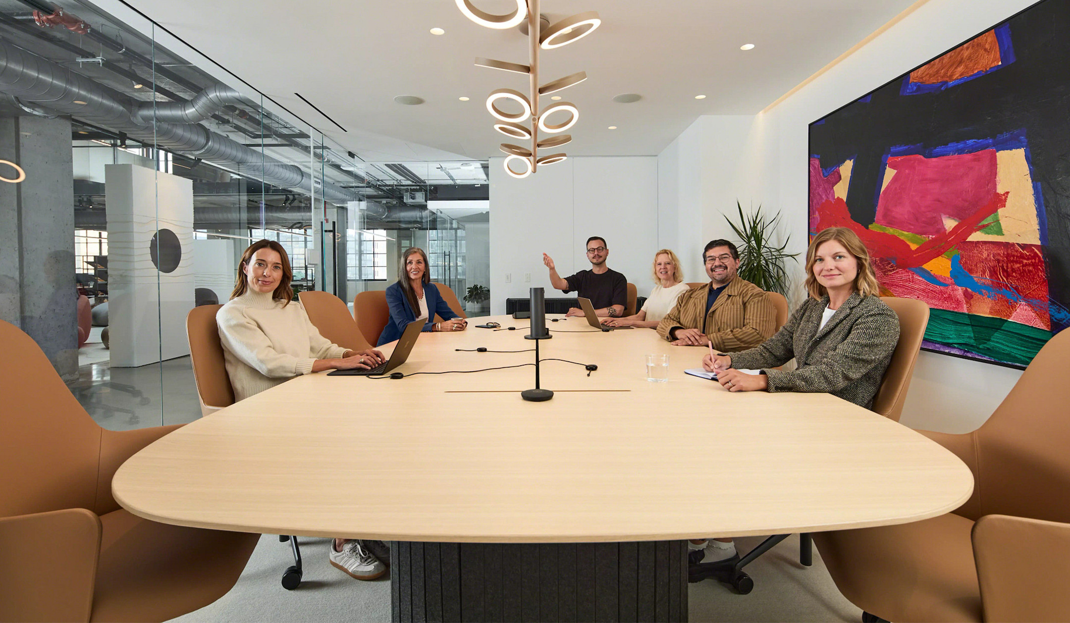 Steelcase-OcularTM-SIGHTLINE10-Konferenztisch-fur-kollaborative-Workshops-fur-bis-zu-10-Personen