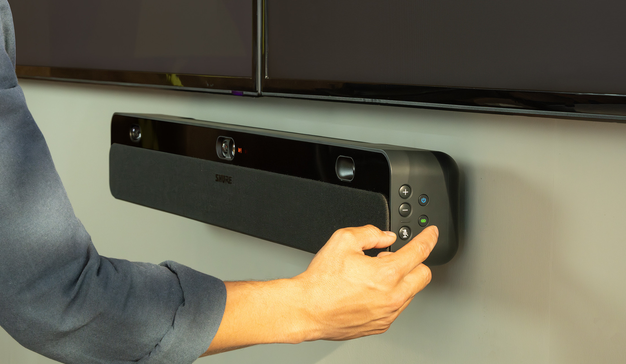 SHURE-IntelliMix-Bar-Pro-Kit-All-in-One-Videobar-mit-Touchpanel-fur-grosse-Raume-in-schwarz