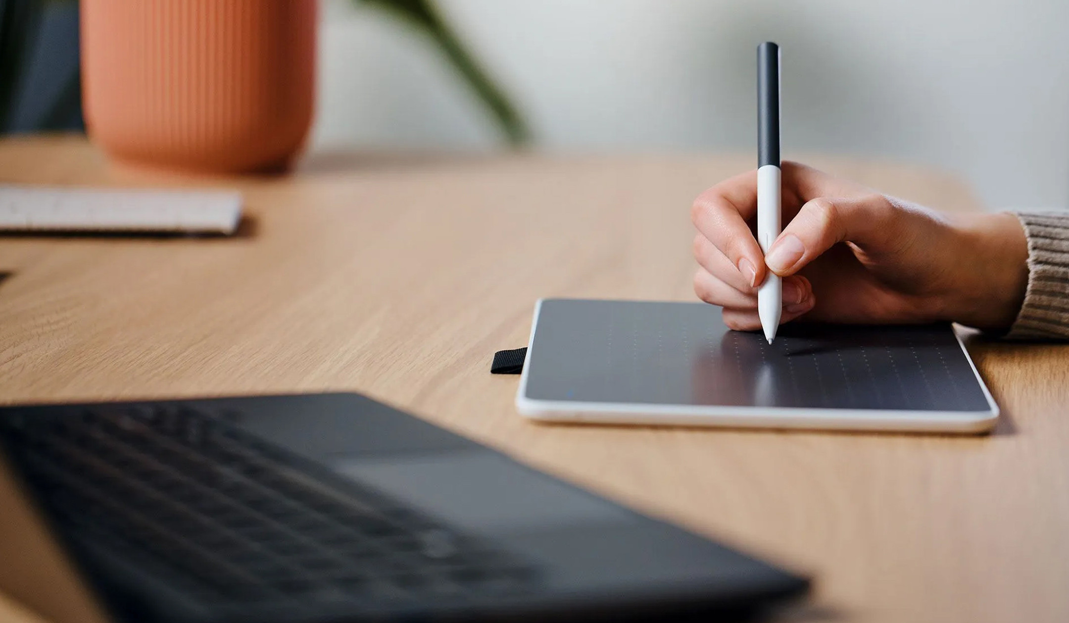 Wacom-One-M-pen-tablet-met-Bluetooth-ondersteuning