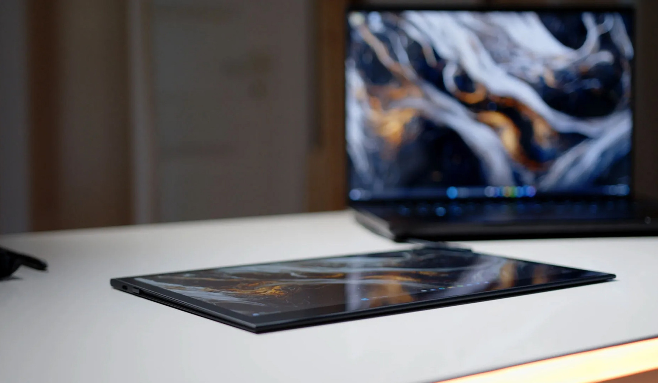 Wacom-Movink-13-OLED-pennenscherm-voor-professioneel-creatief-werk